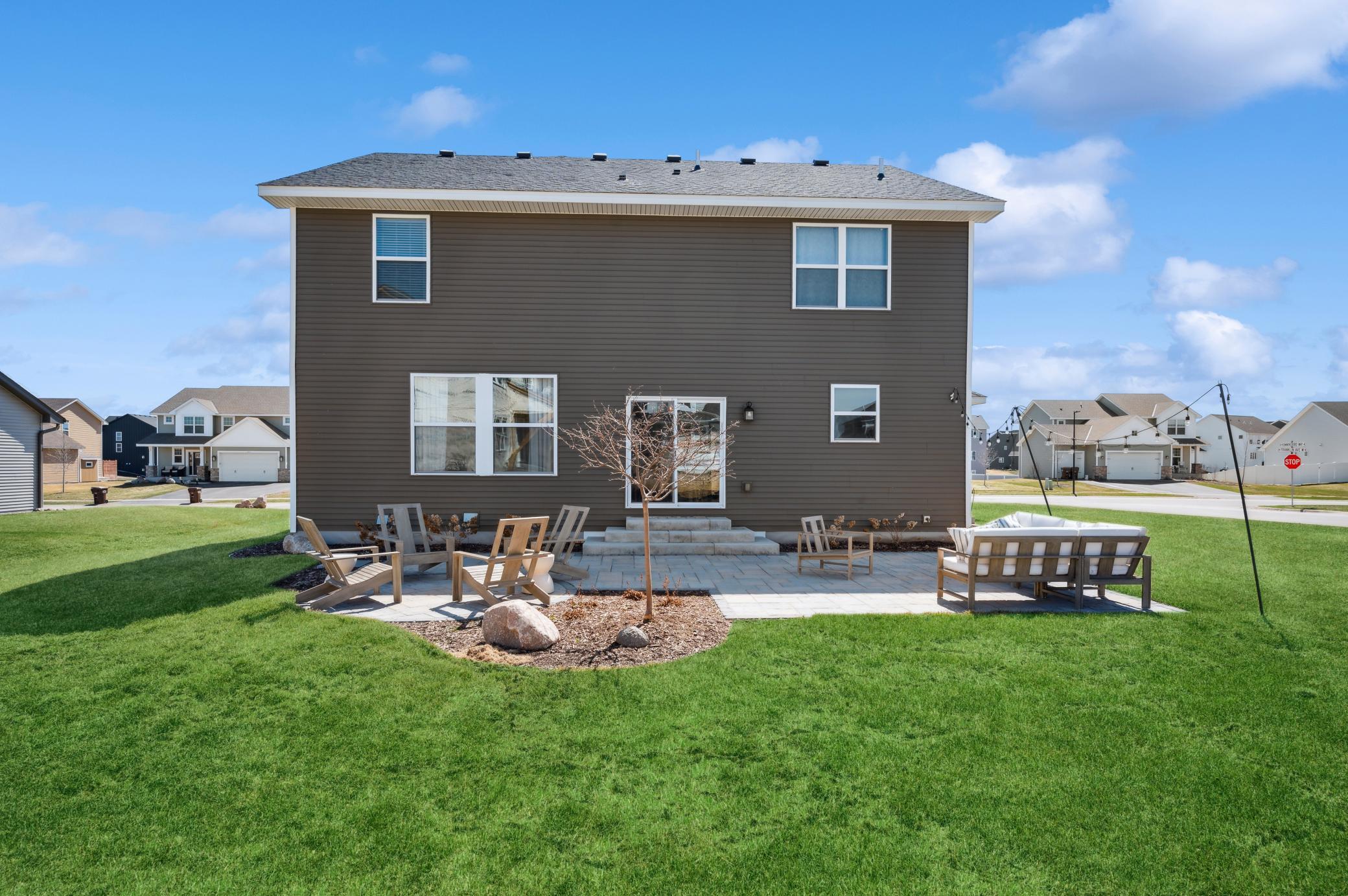364 Franklin Avenue W