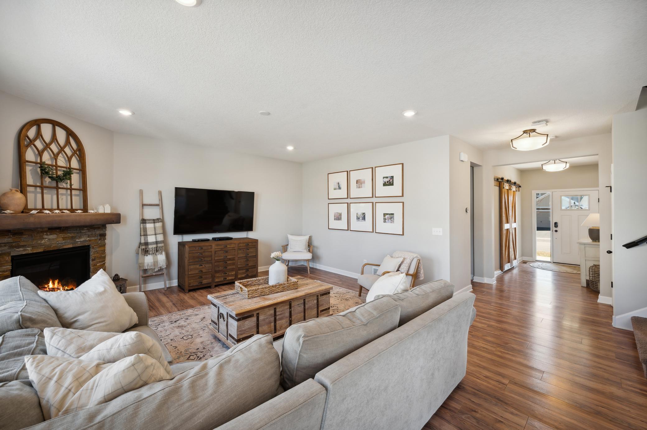 364 Franklin Avenue W