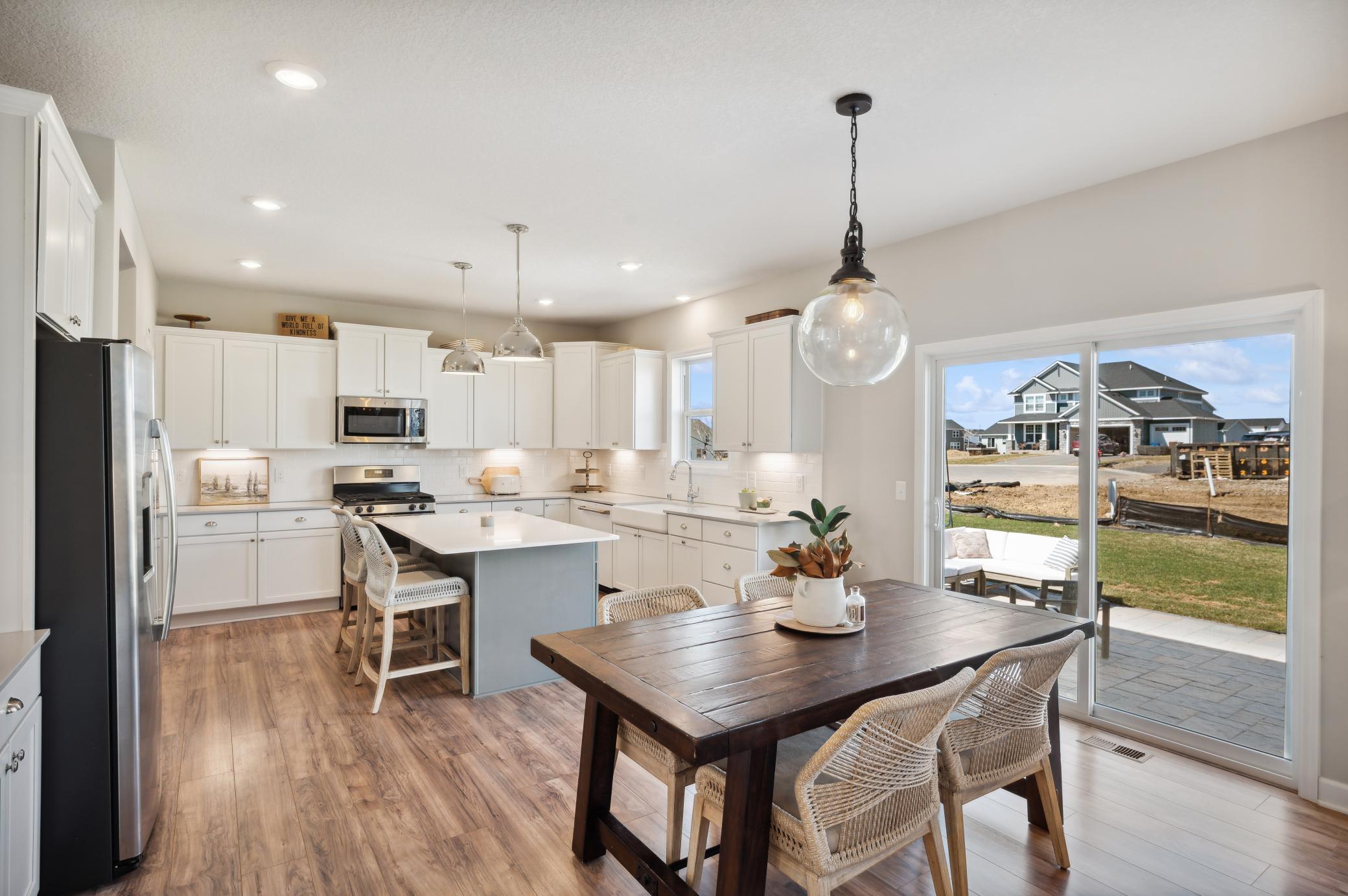 364 Franklin Avenue W