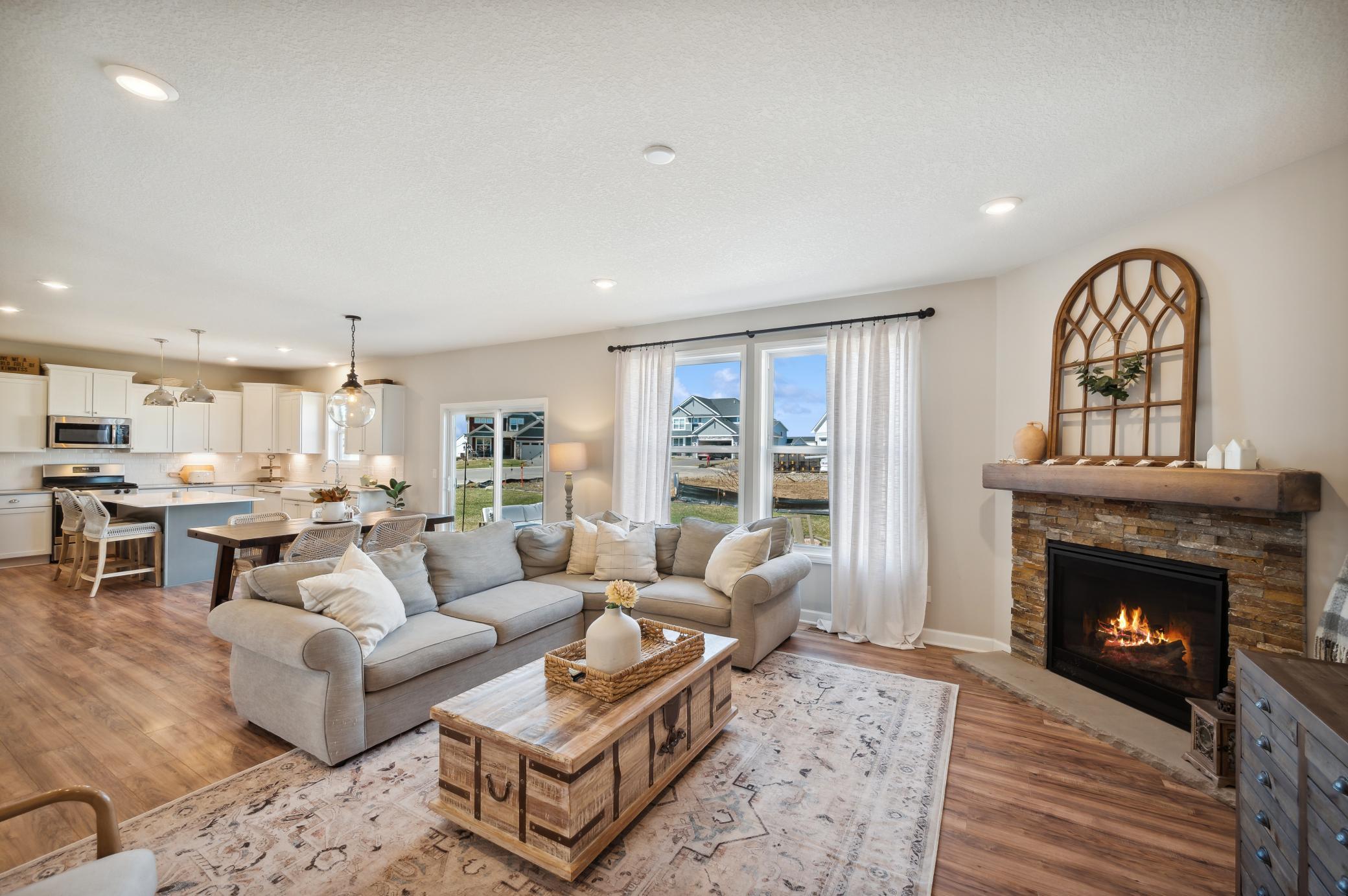 364 Franklin Avenue W