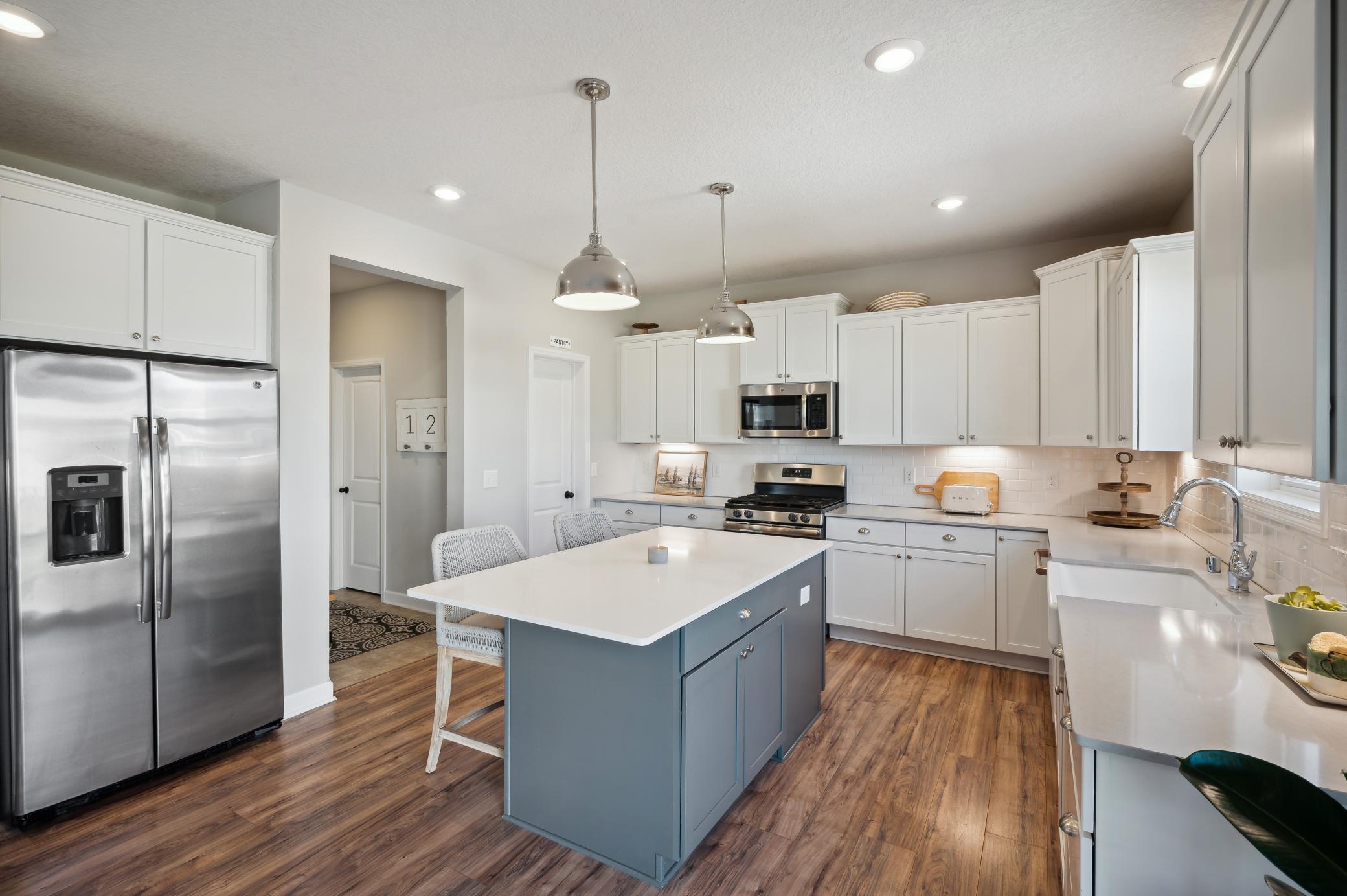 364 Franklin Avenue W