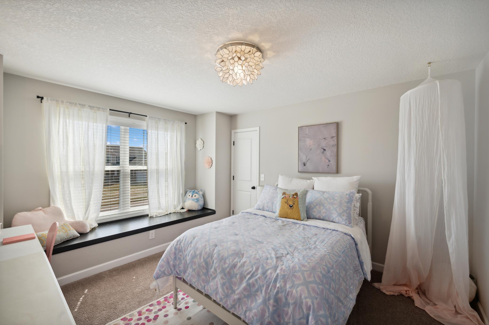 364 Franklin Avenue W