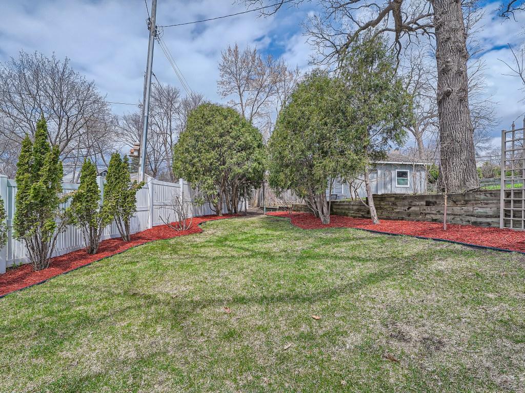 2600 E Medicine Lake Boulevard