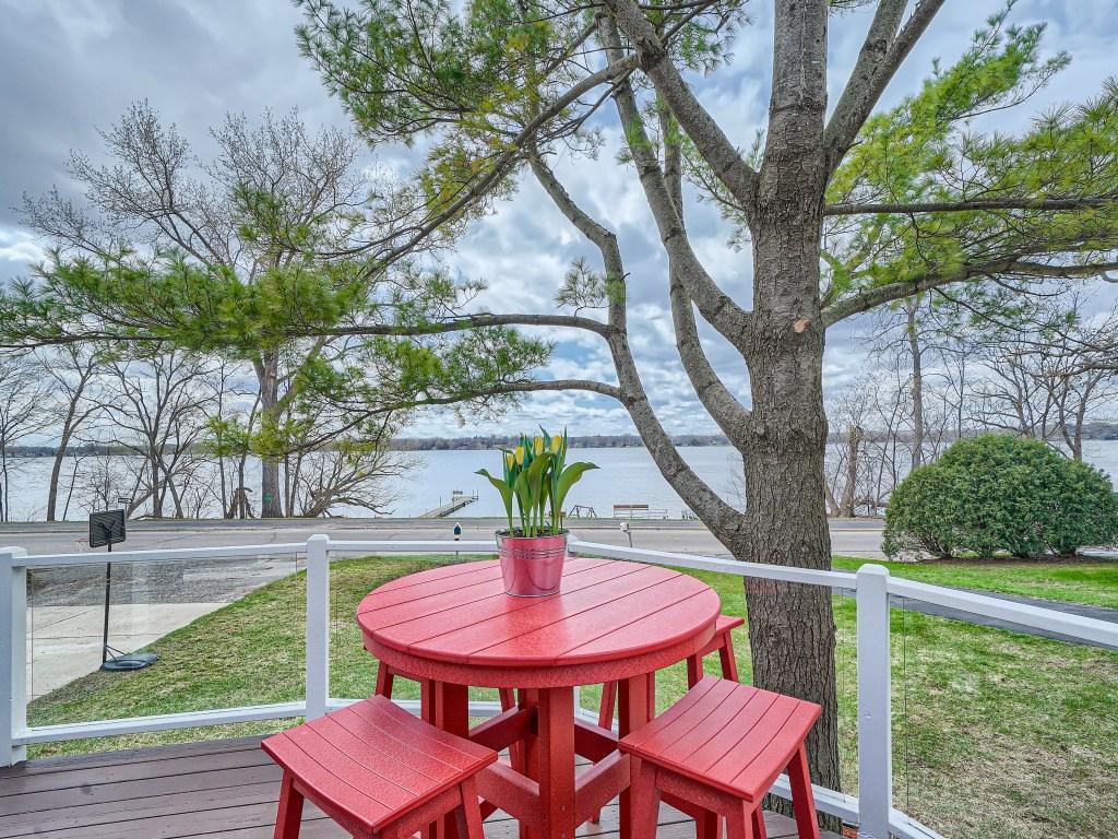 2600 E Medicine Lake Boulevard