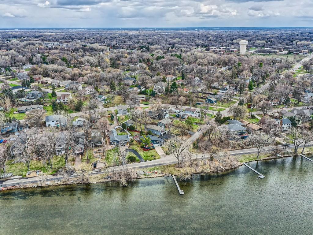 2600 E Medicine Lake Boulevard