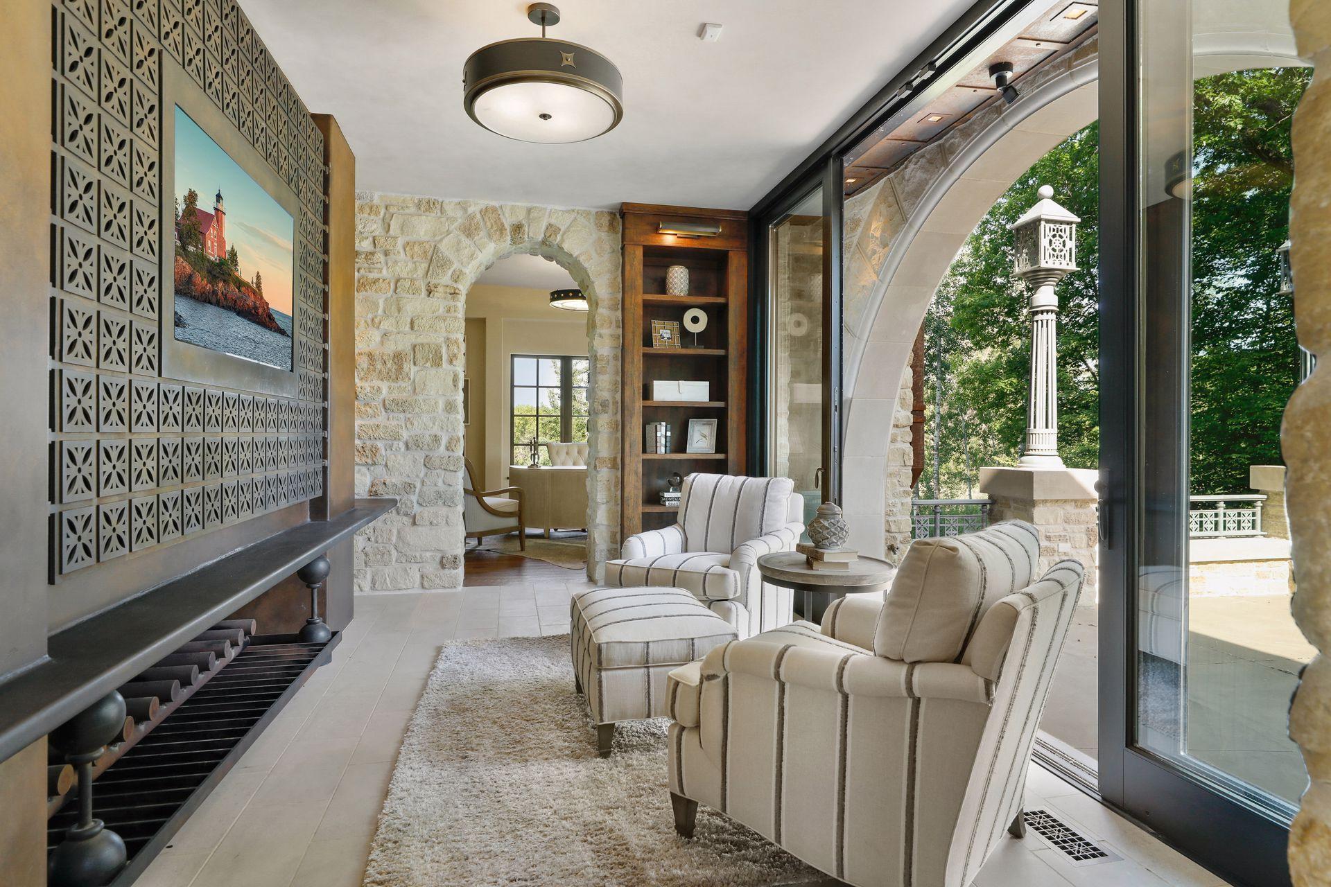 835 Hunt Farm Road