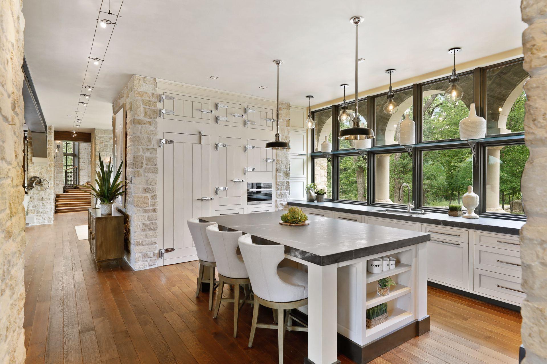 835 Hunt Farm Road