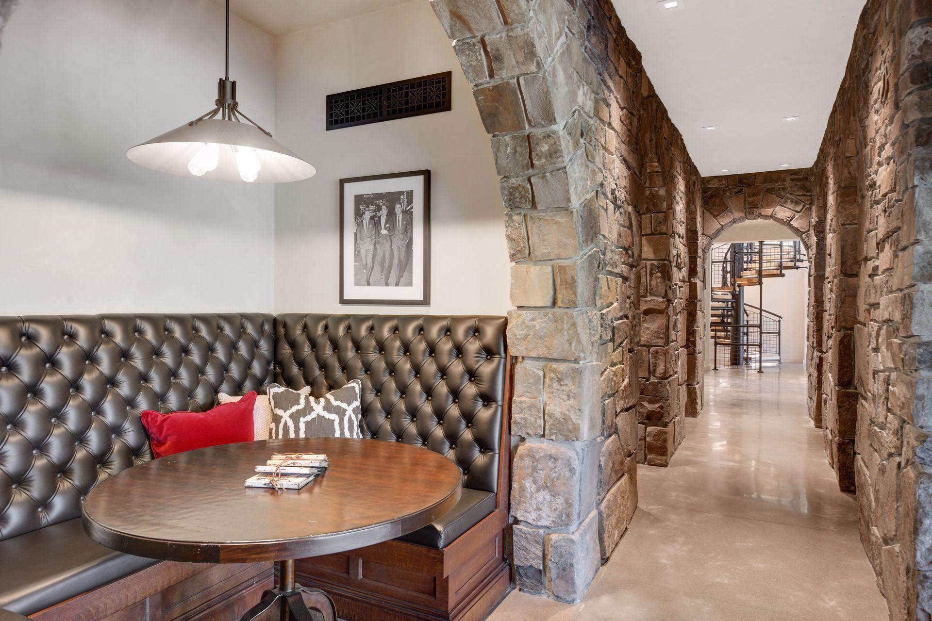 835 Hunt Farm Road