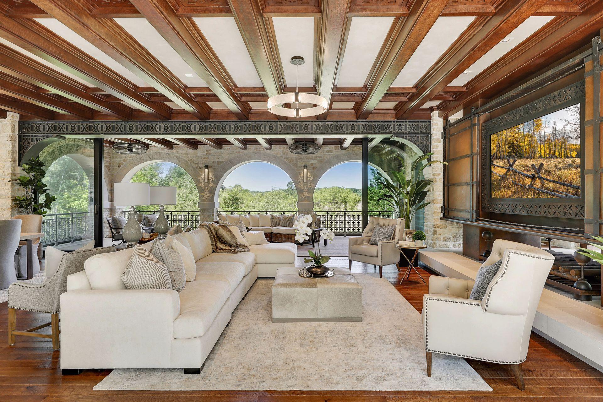 835 Hunt Farm Road