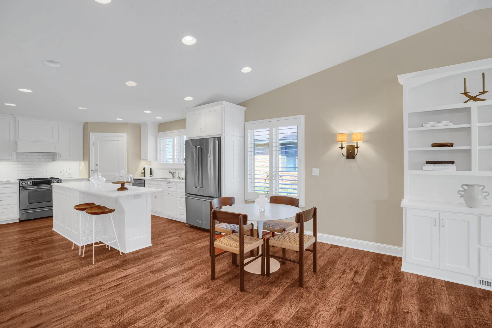 24 Jewel Lane N