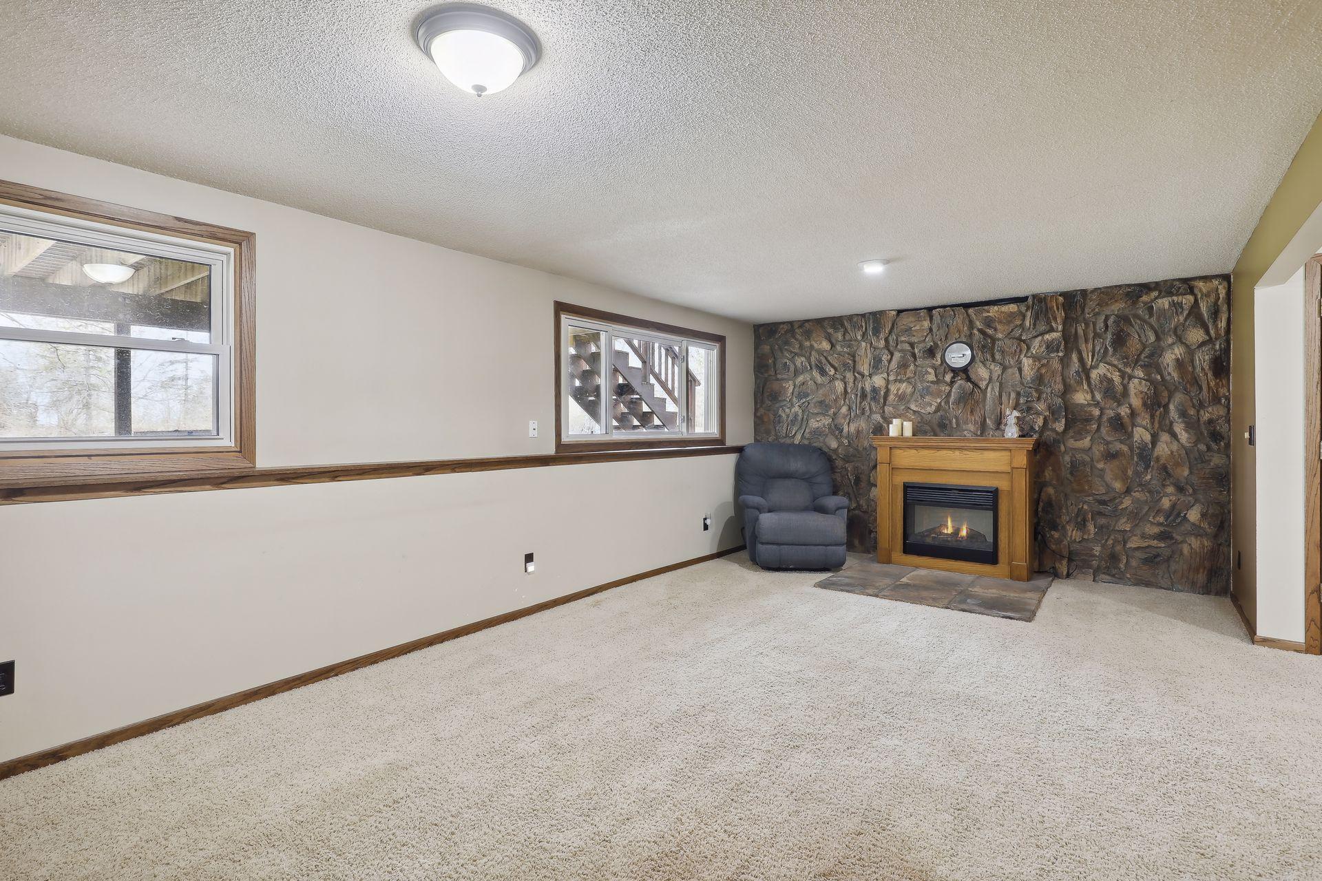 1798 Silver Bell Circle