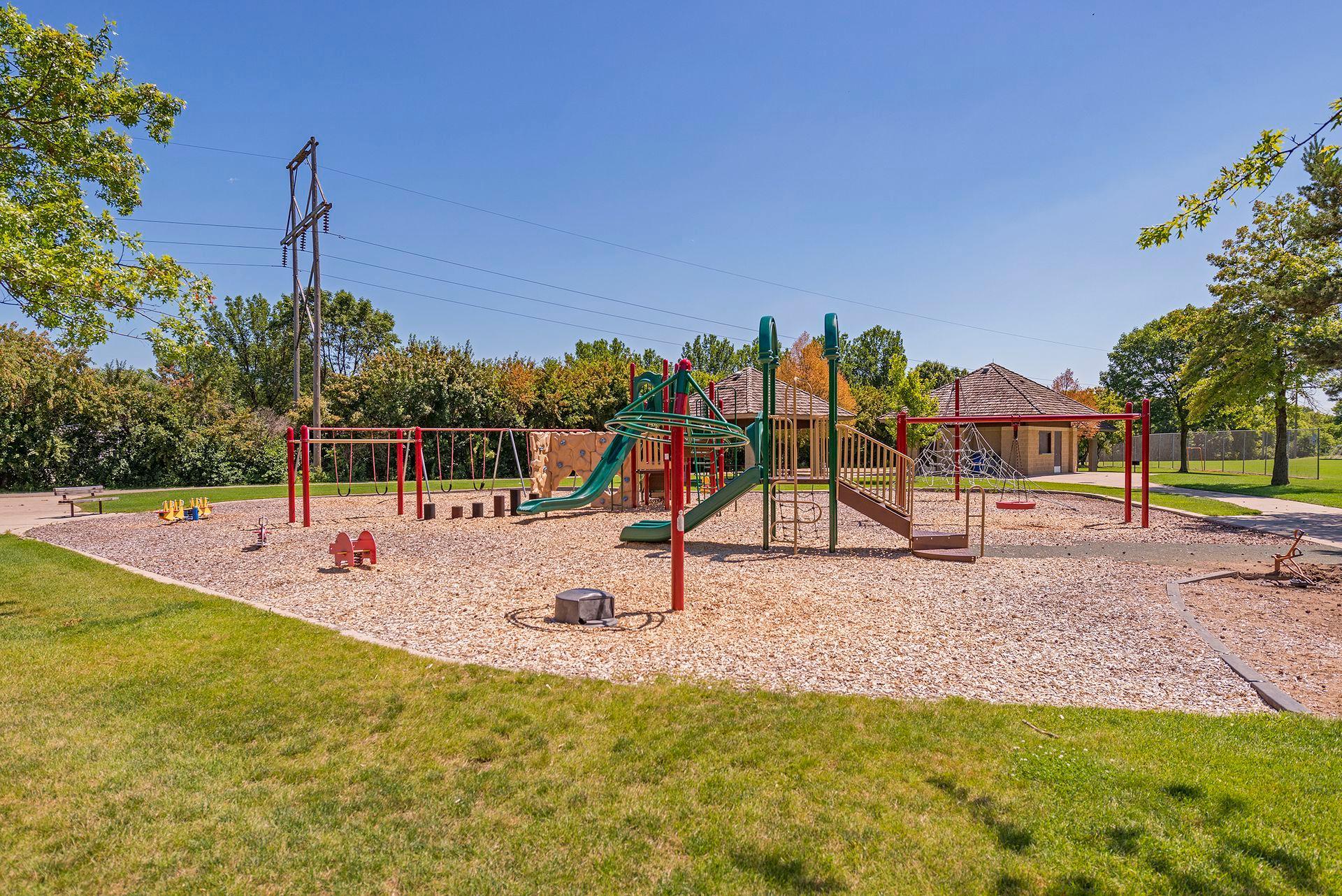 1798 Silver Bell Circle