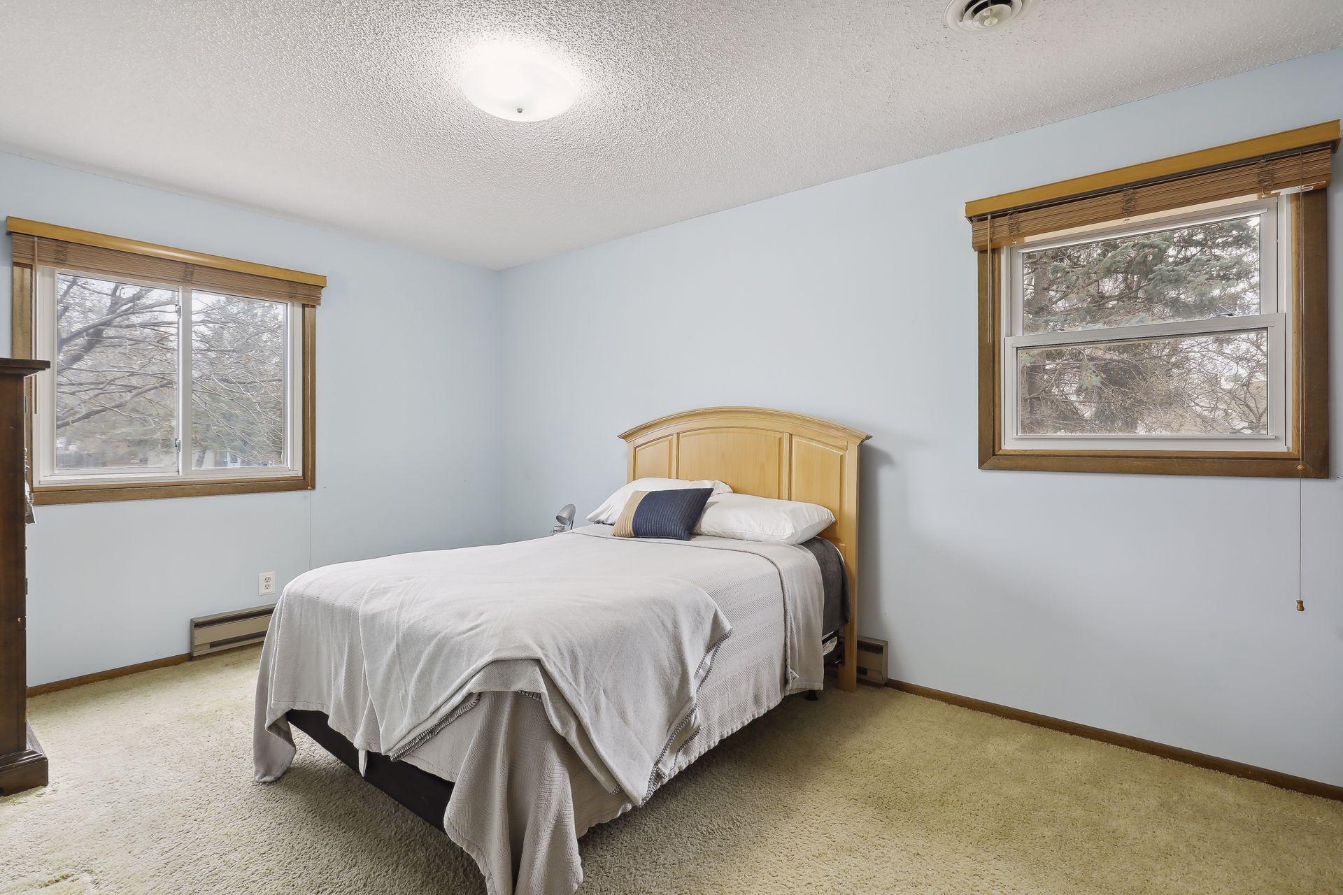 1798 Silver Bell Circle