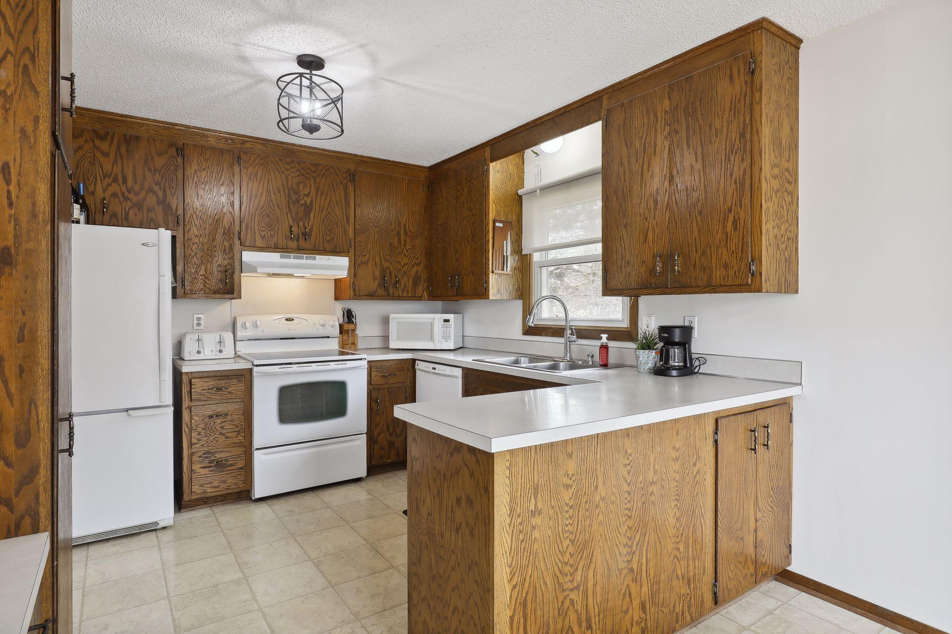 1798 Silver Bell Circle