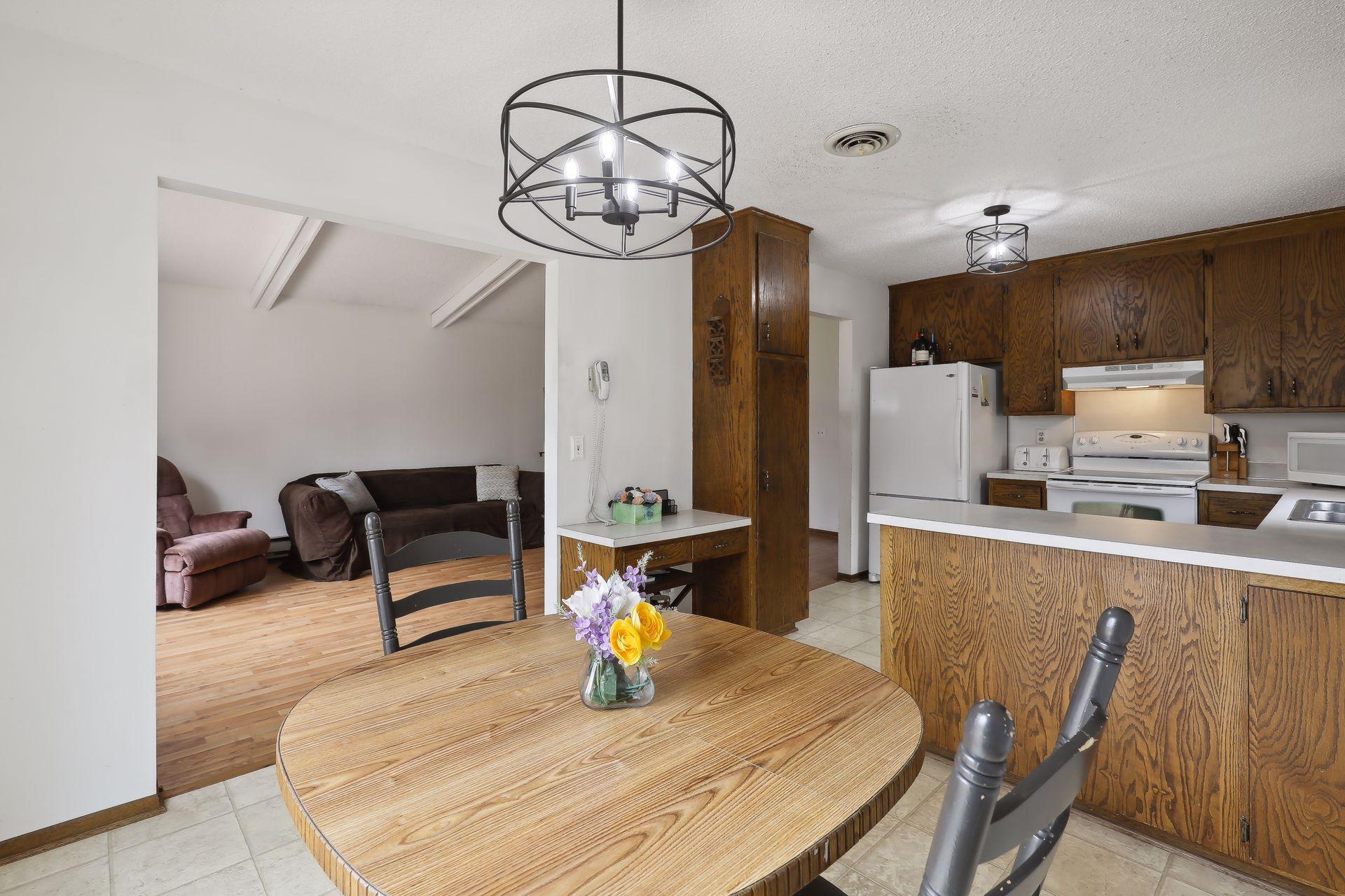 1798 Silver Bell Circle