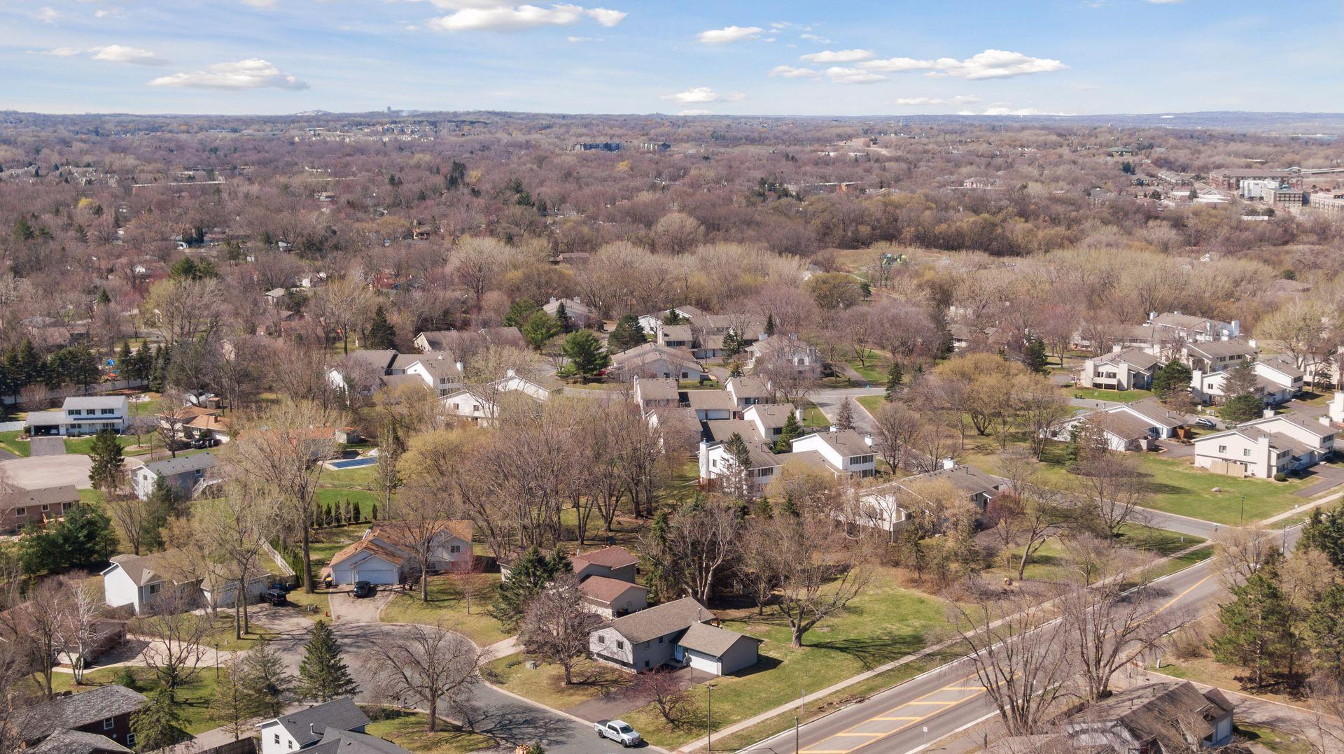 1798 Silver Bell Circle