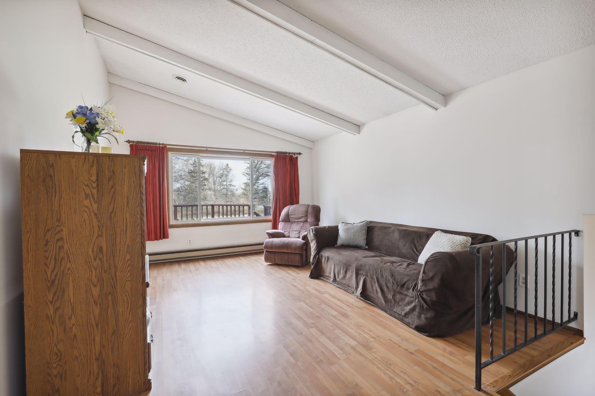 1798 Silver Bell Circle