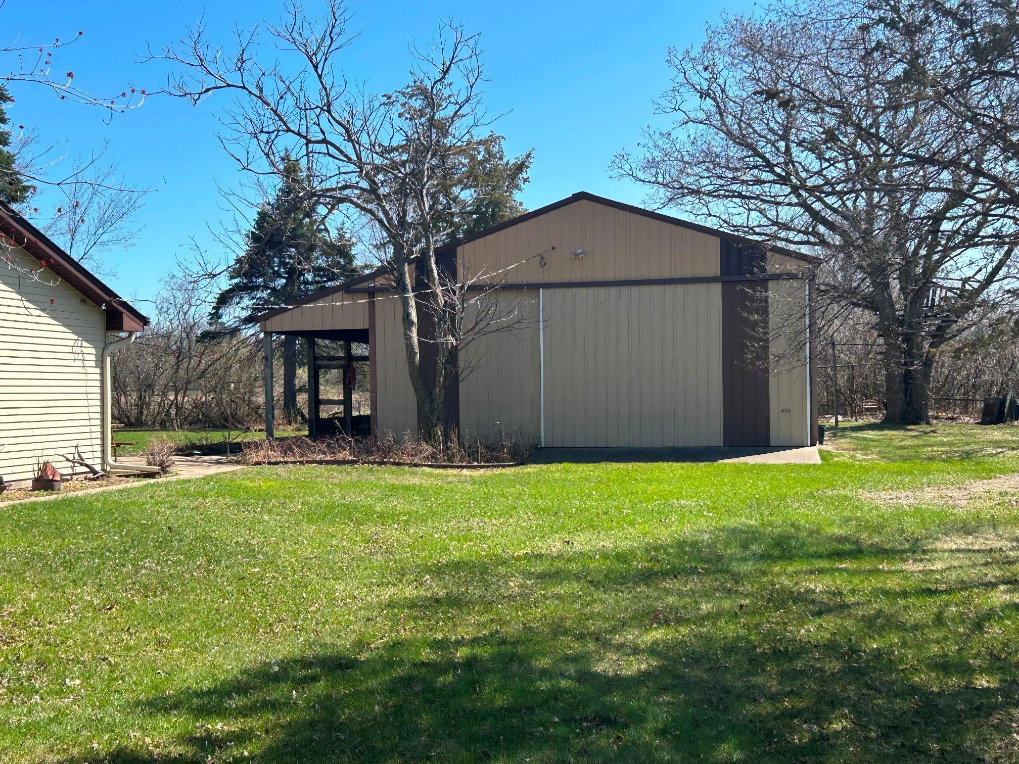 7521 County Road 39 NE