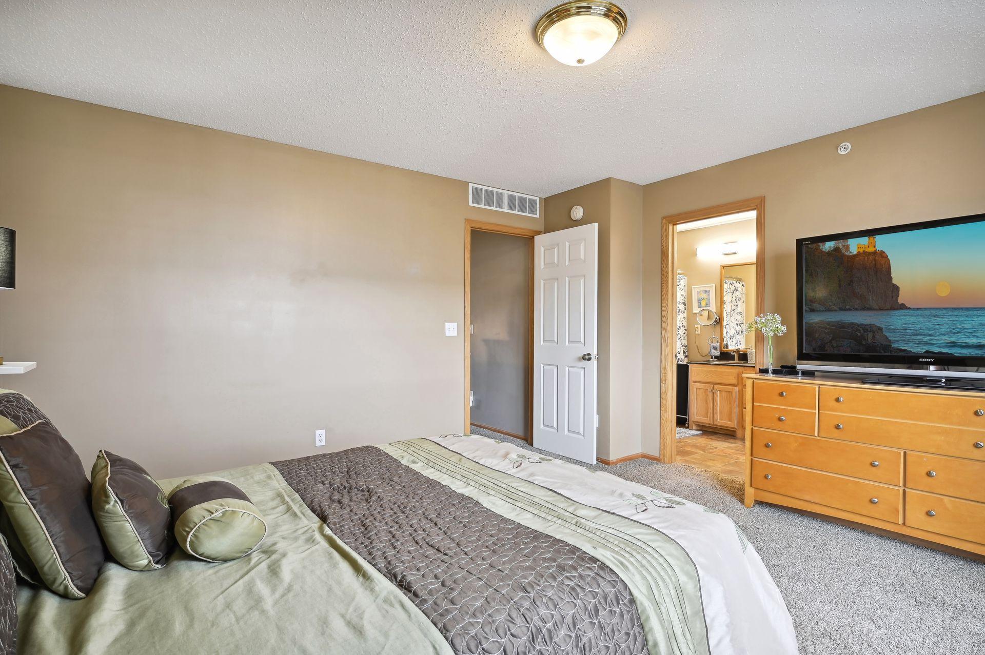 1577 Legacy Parkway E Unit: 5