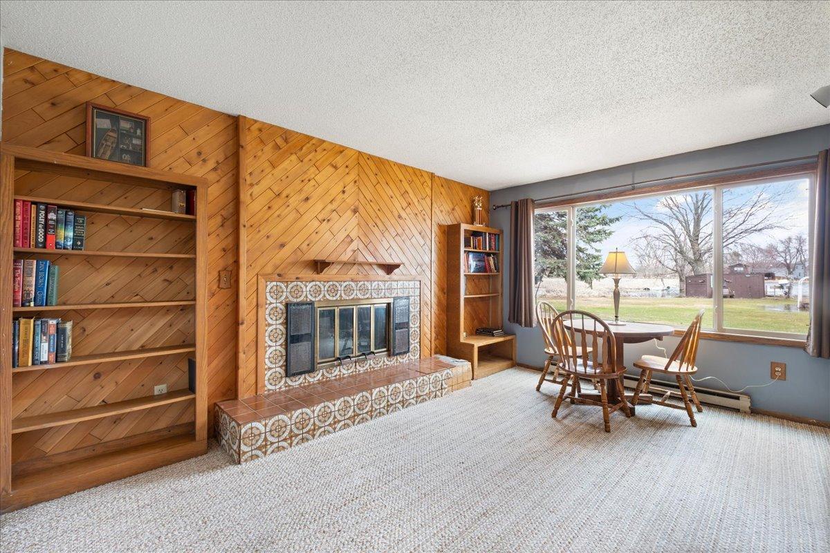 800 N Shore Drive