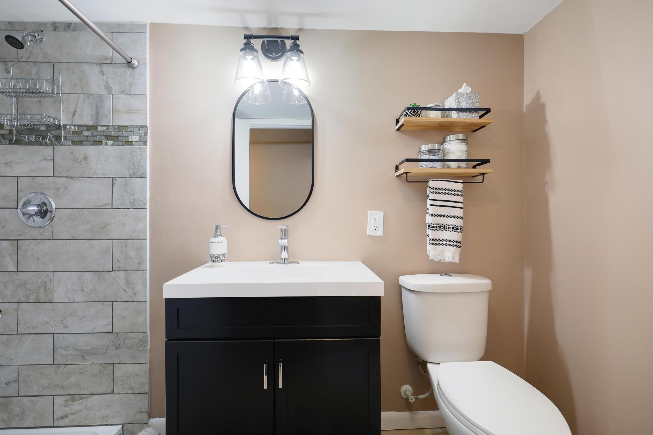 3921 Minnewashta Court