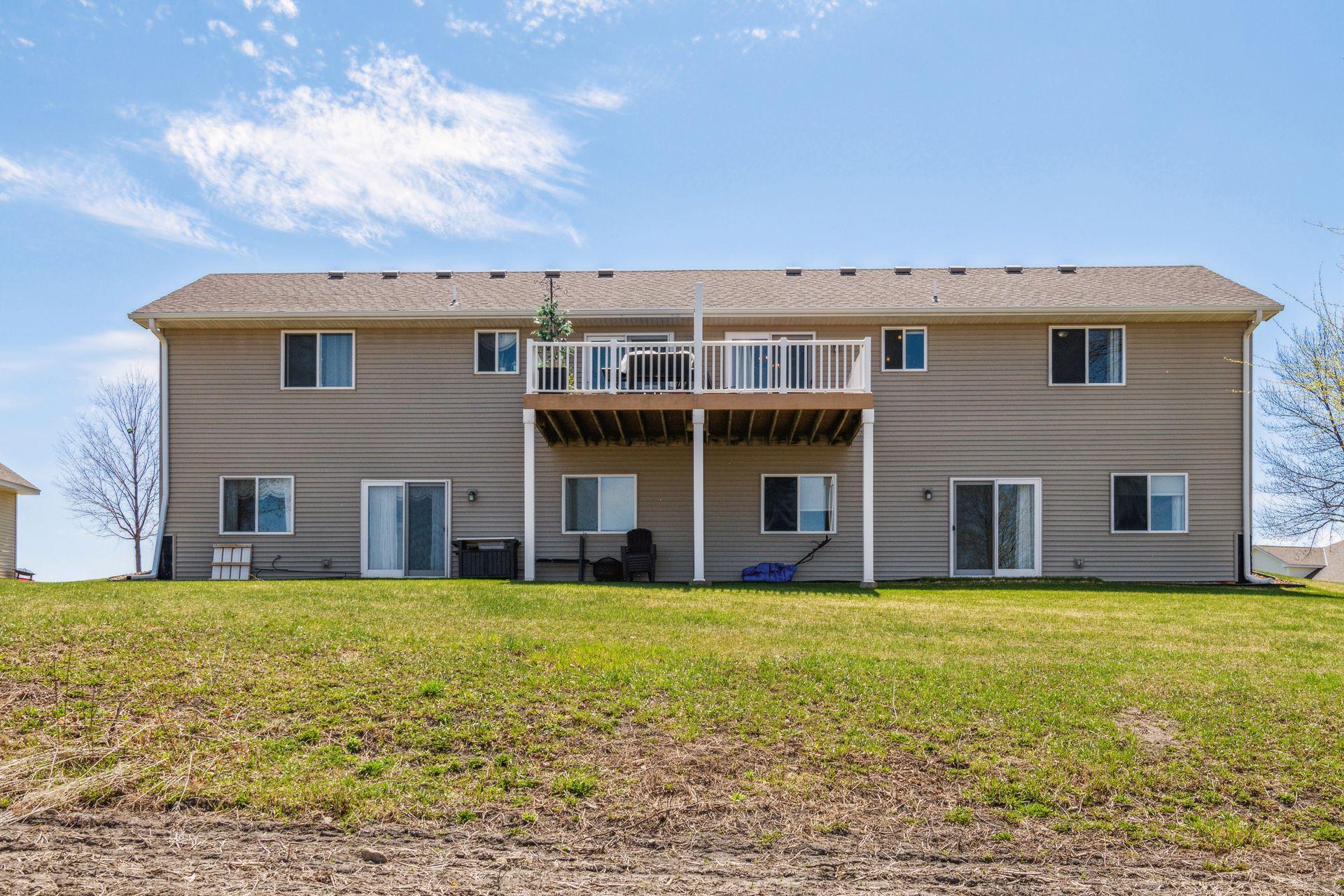 1007 White Tail Lane