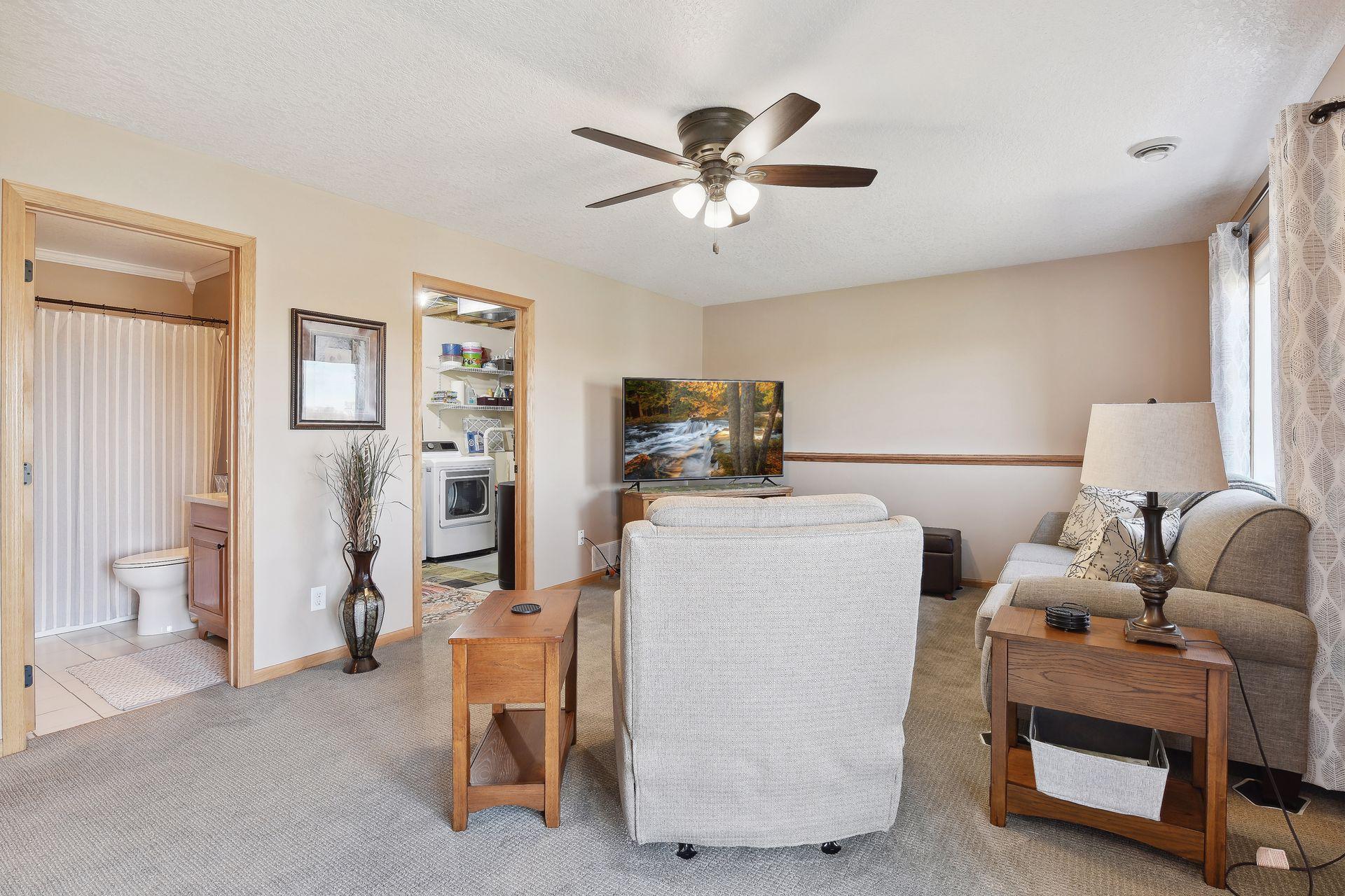 1007 White Tail Lane
