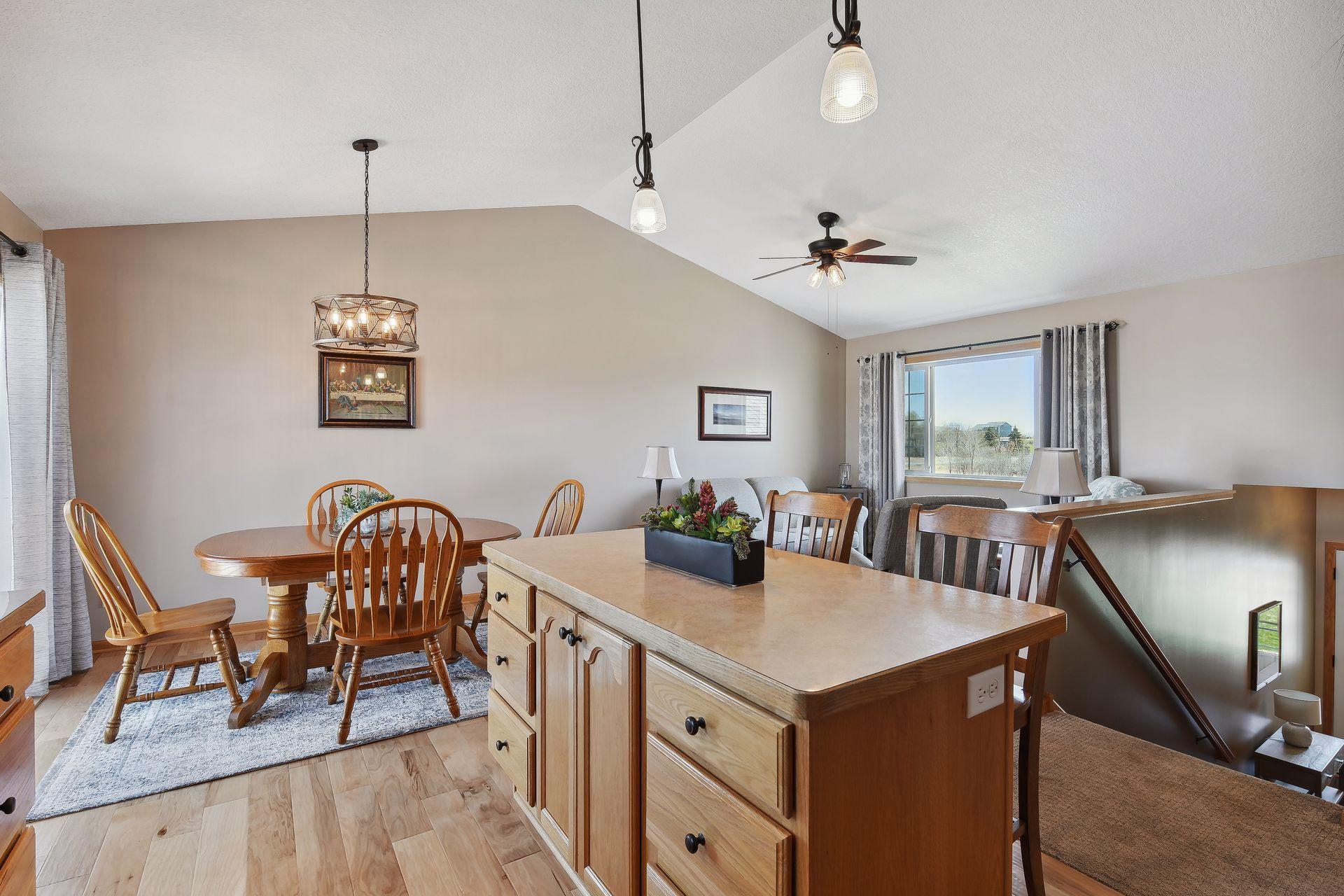1007 White Tail Lane