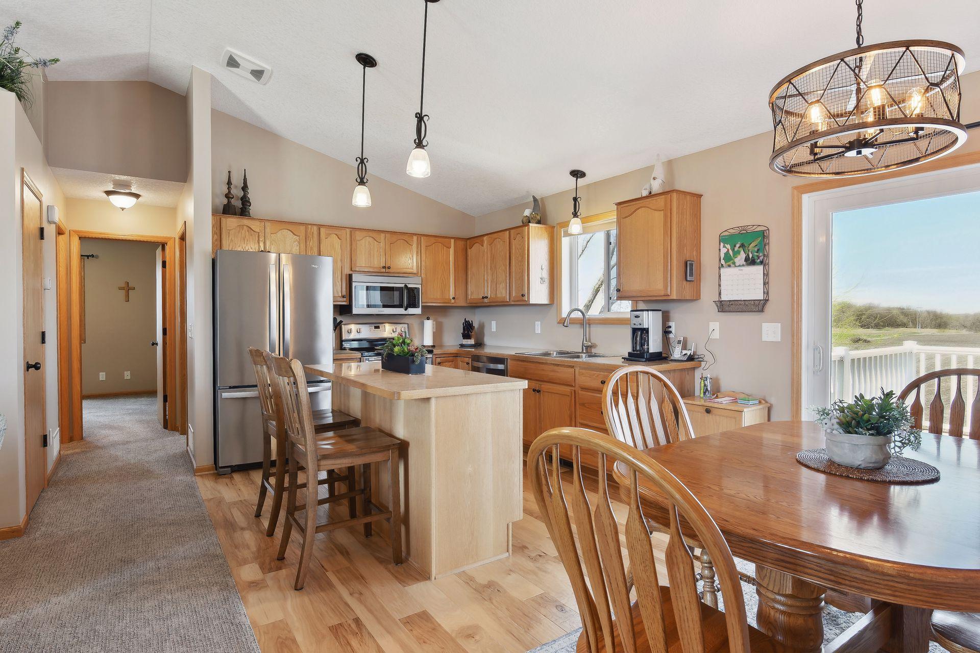 1007 White Tail Lane