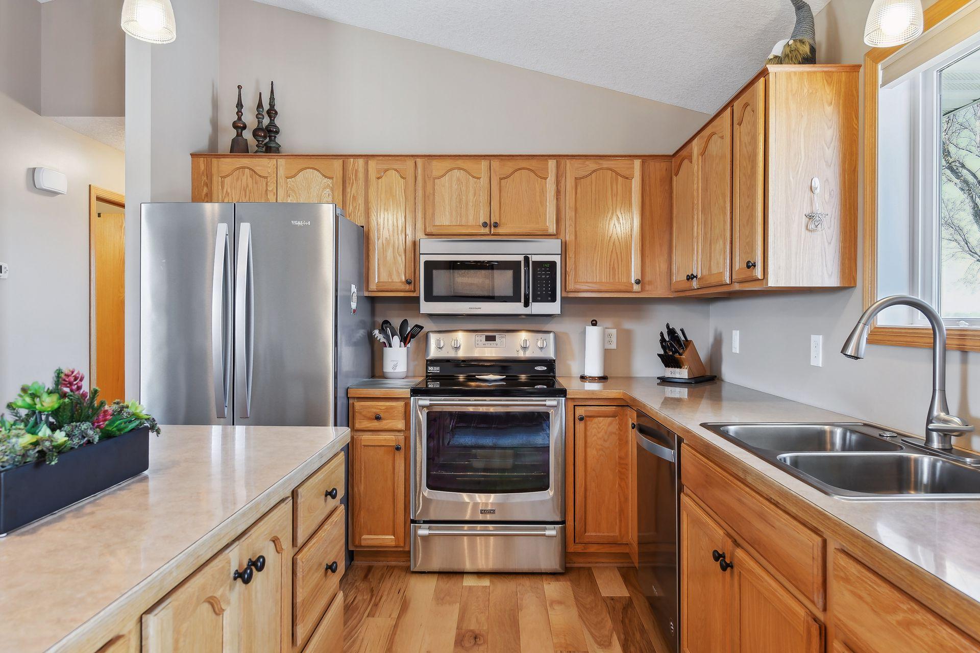 1007 White Tail Lane