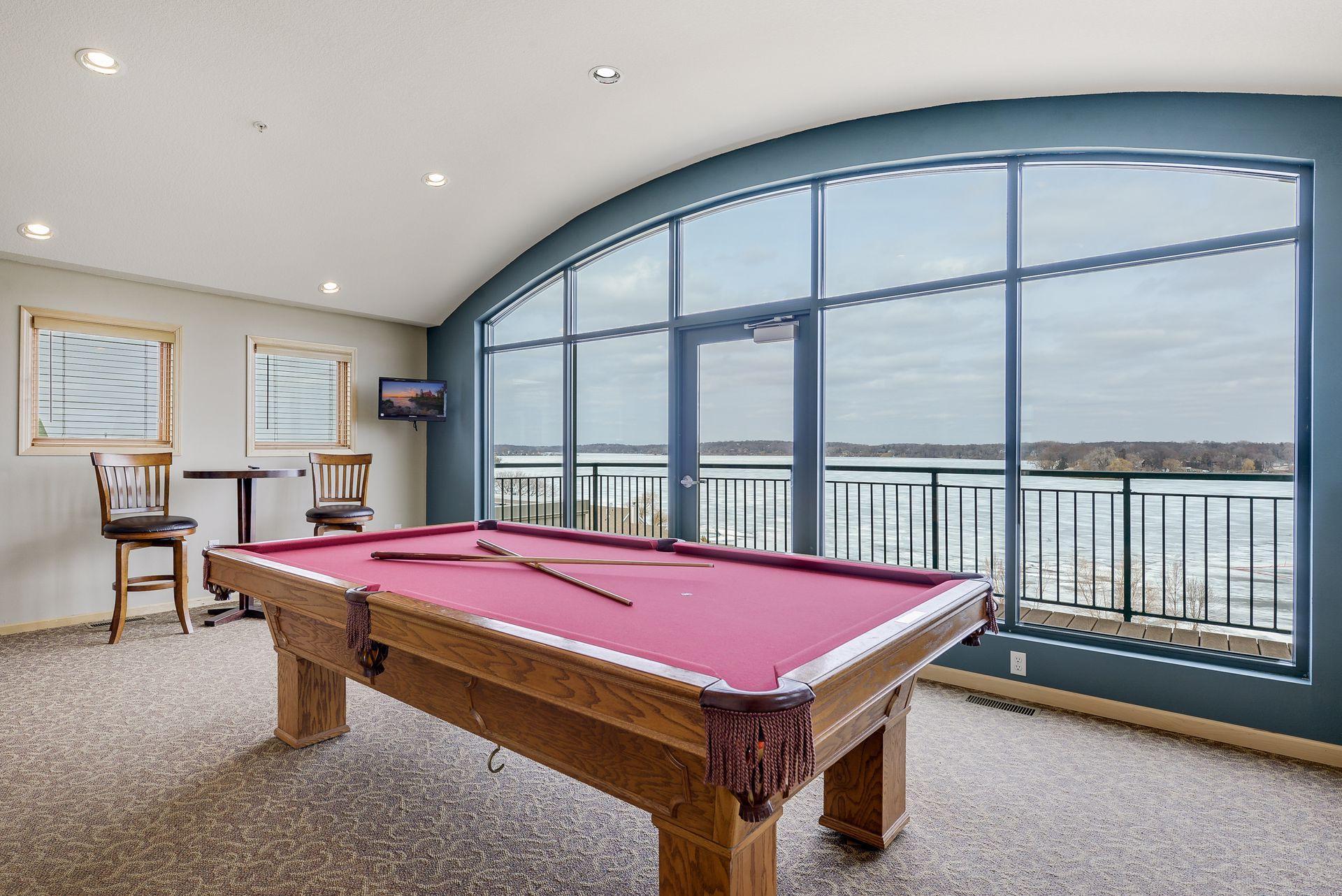 4100 Spring Street Unit: 207