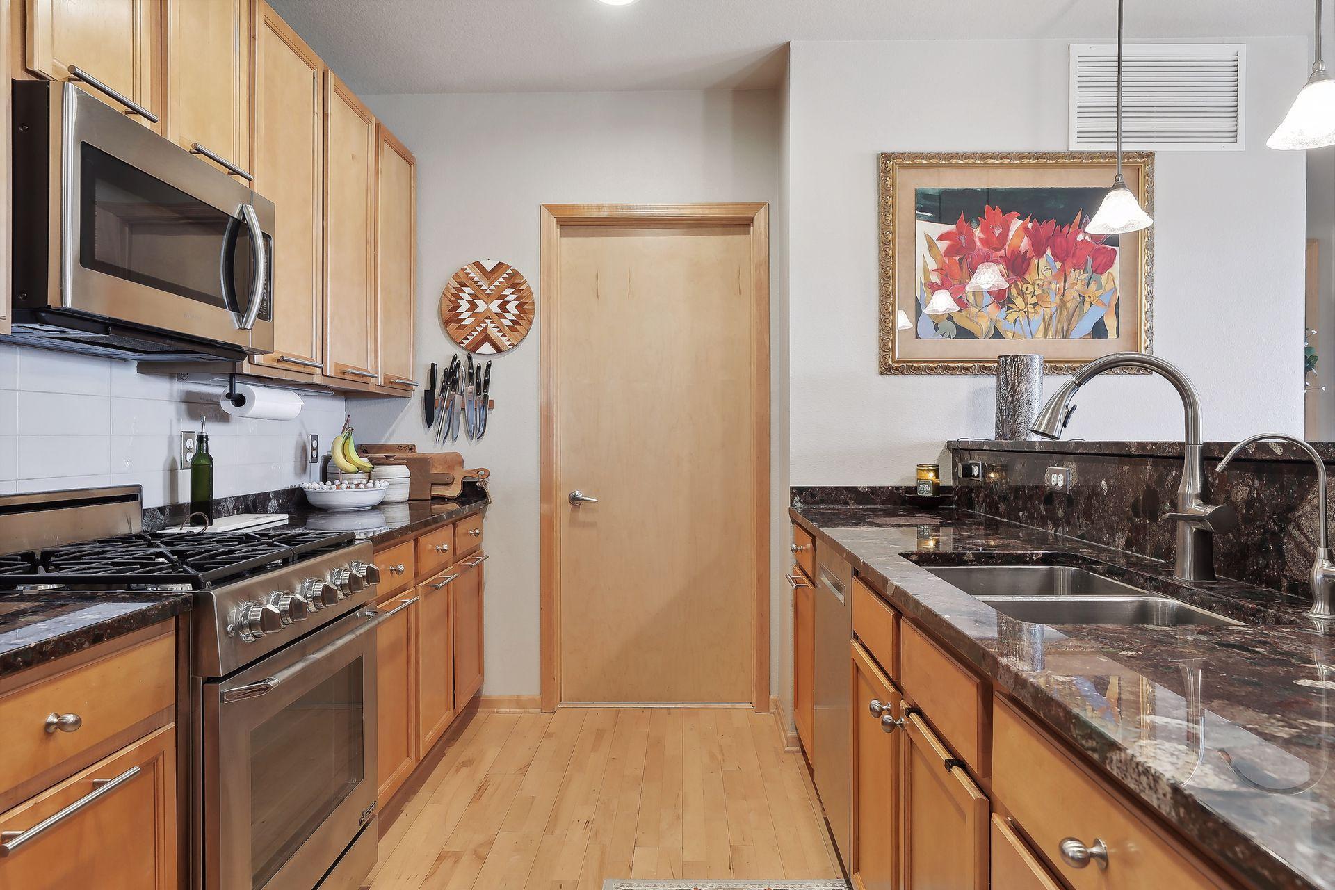 4100 Spring Street Unit: 207
