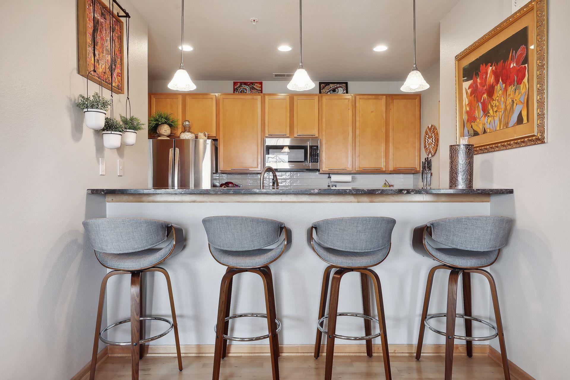 4100 Spring Street Unit: 207