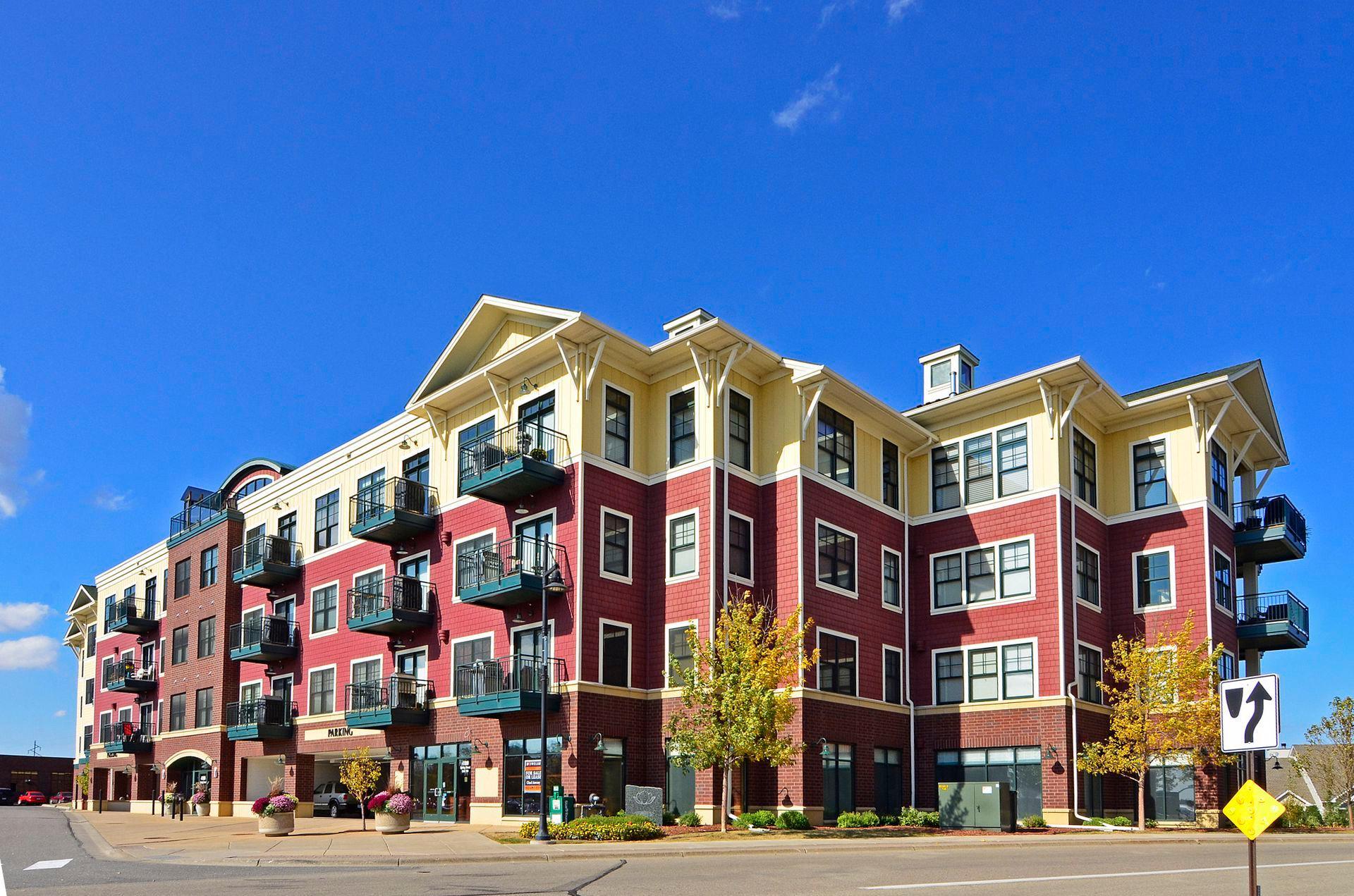 4100 Spring Street Unit: 207