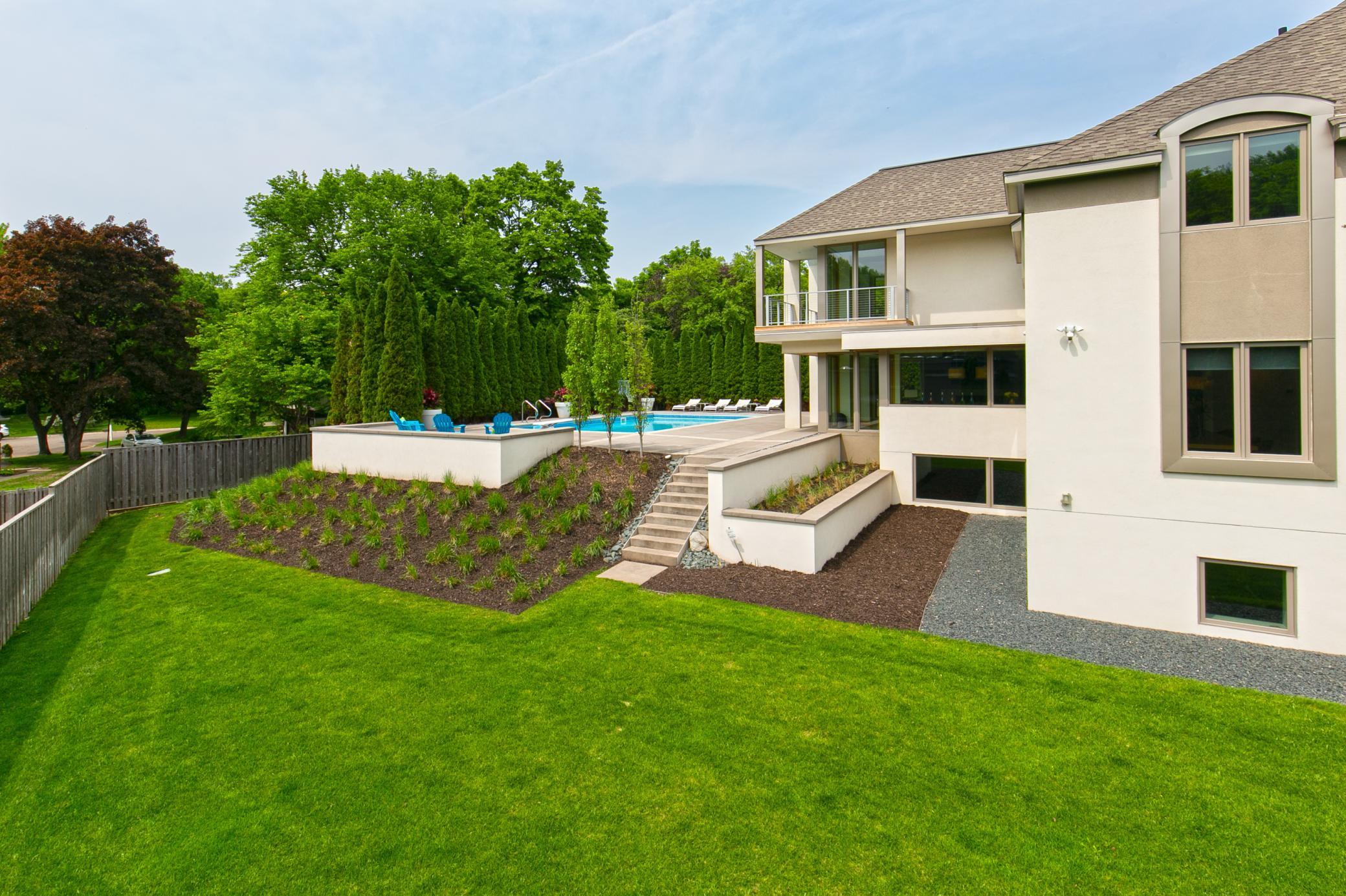 1255 Sylvandale Road