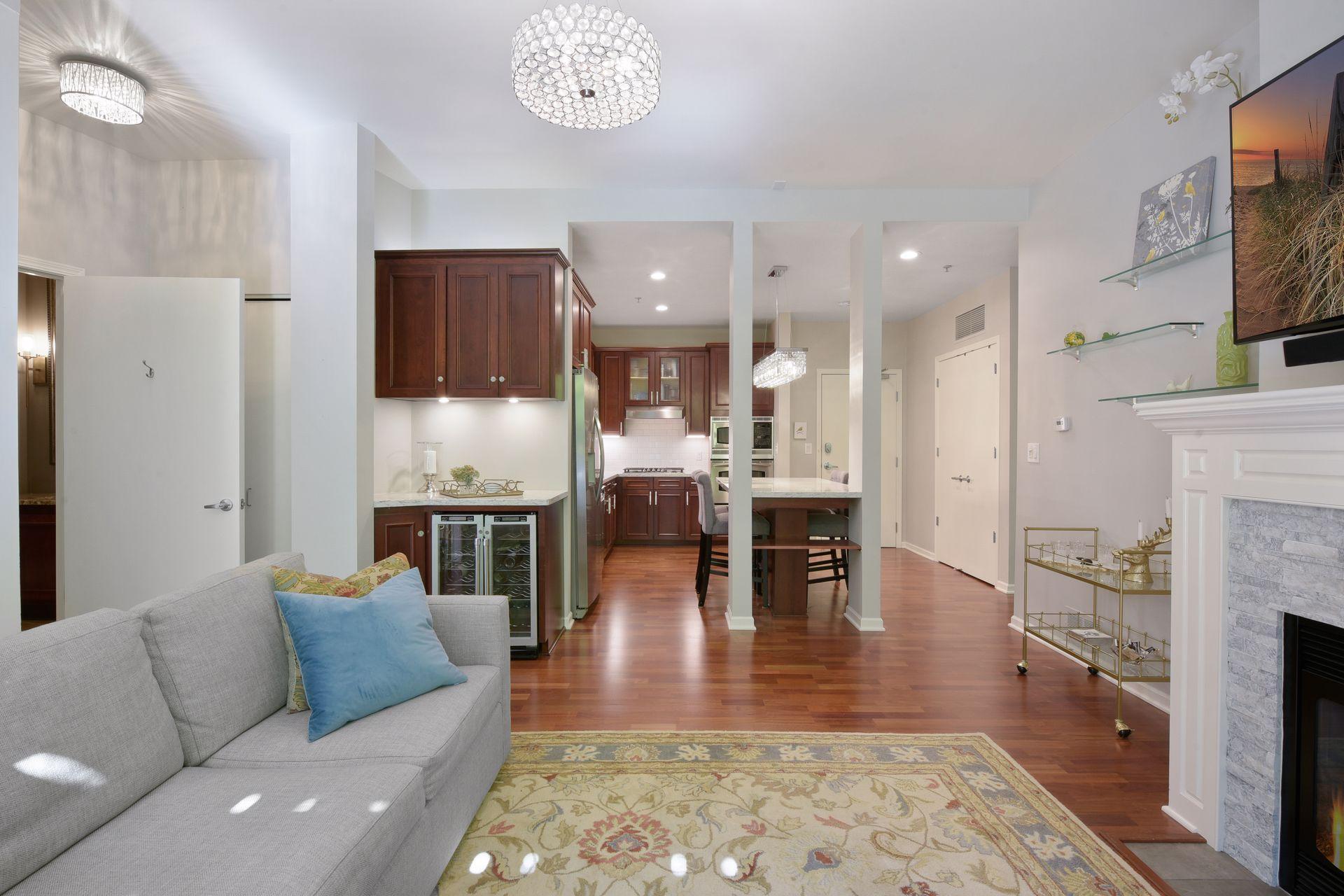 3707 Grand Way Unit: 107