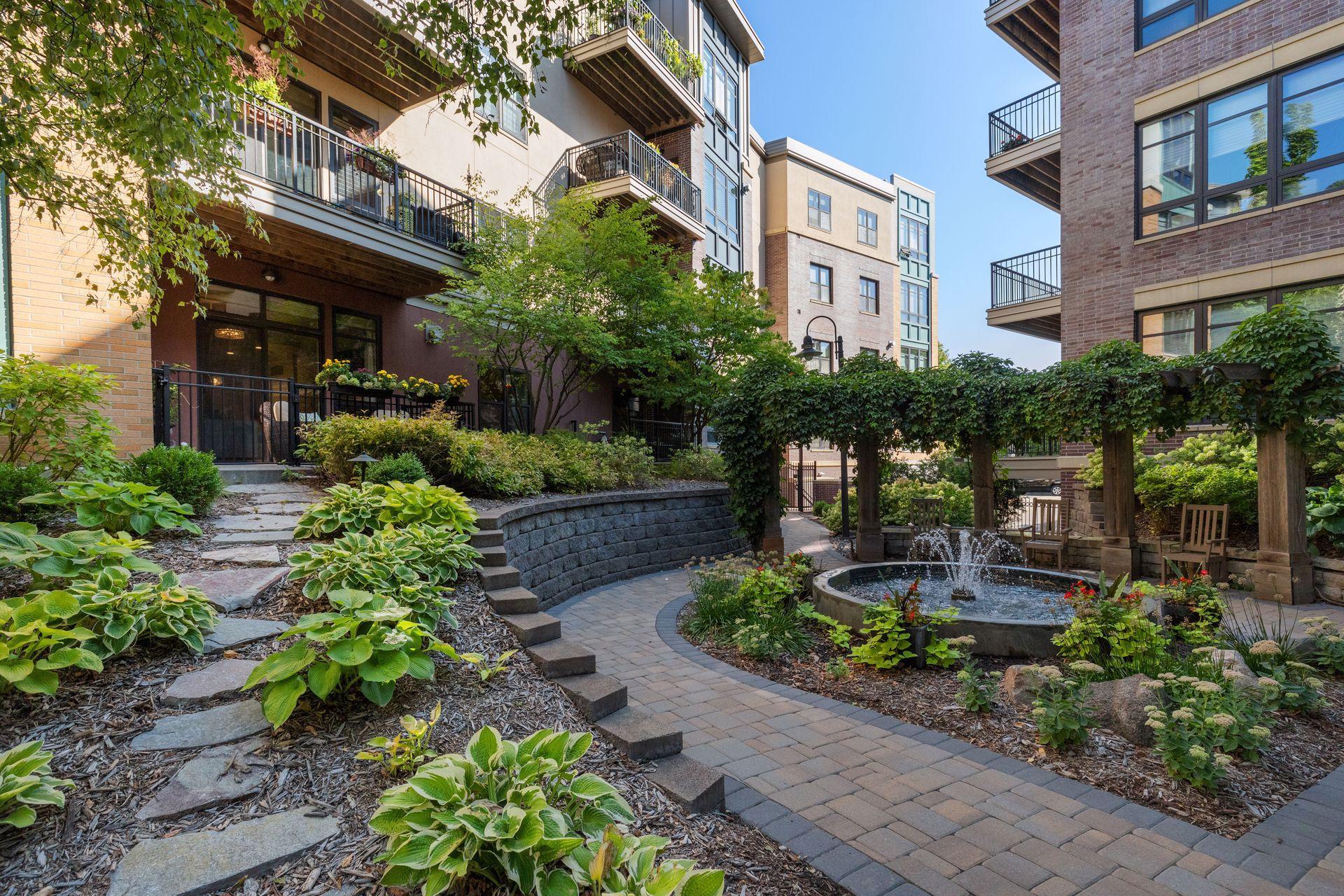 3707 Grand Way Unit: 107