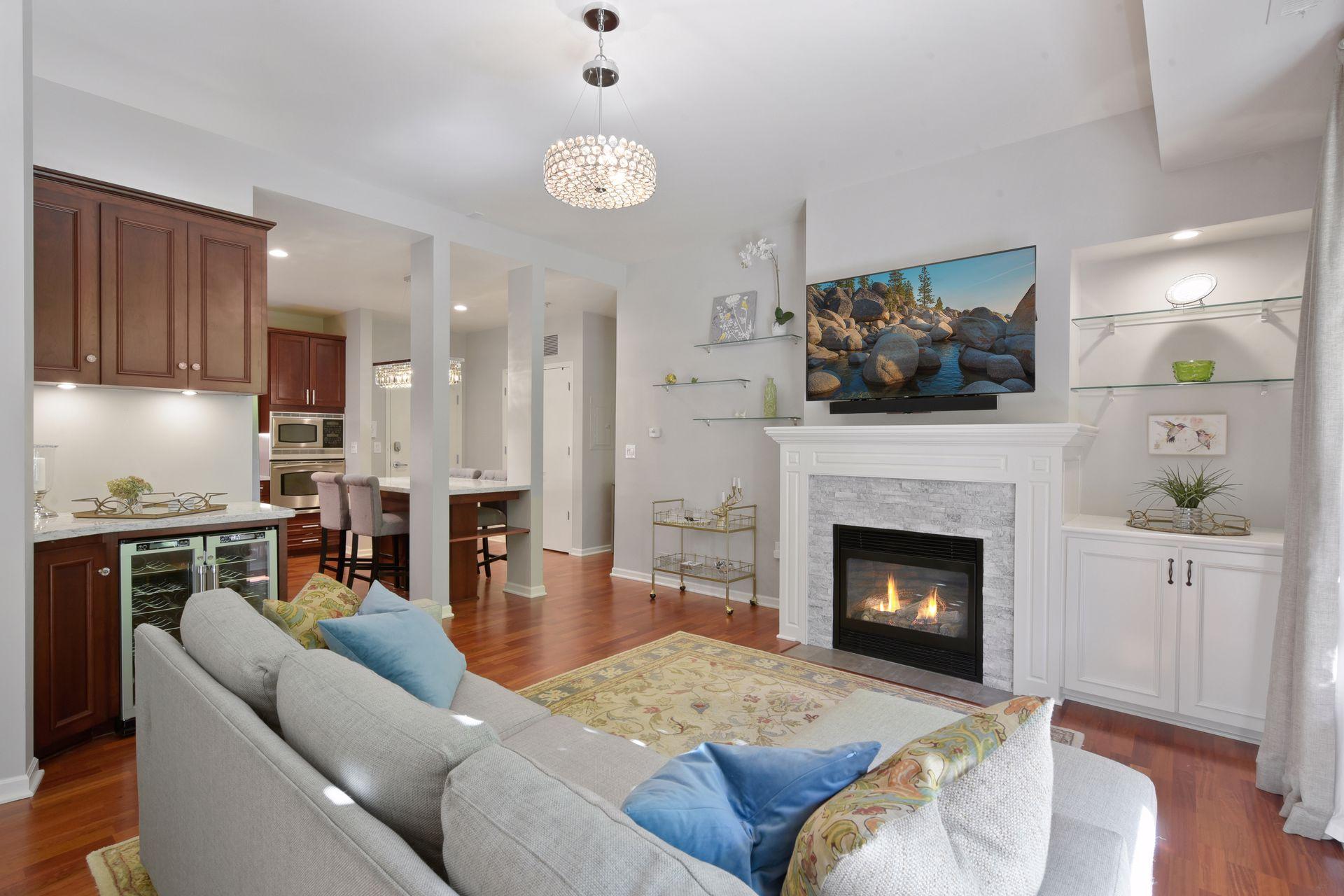 3707 Grand Way Unit: 107
