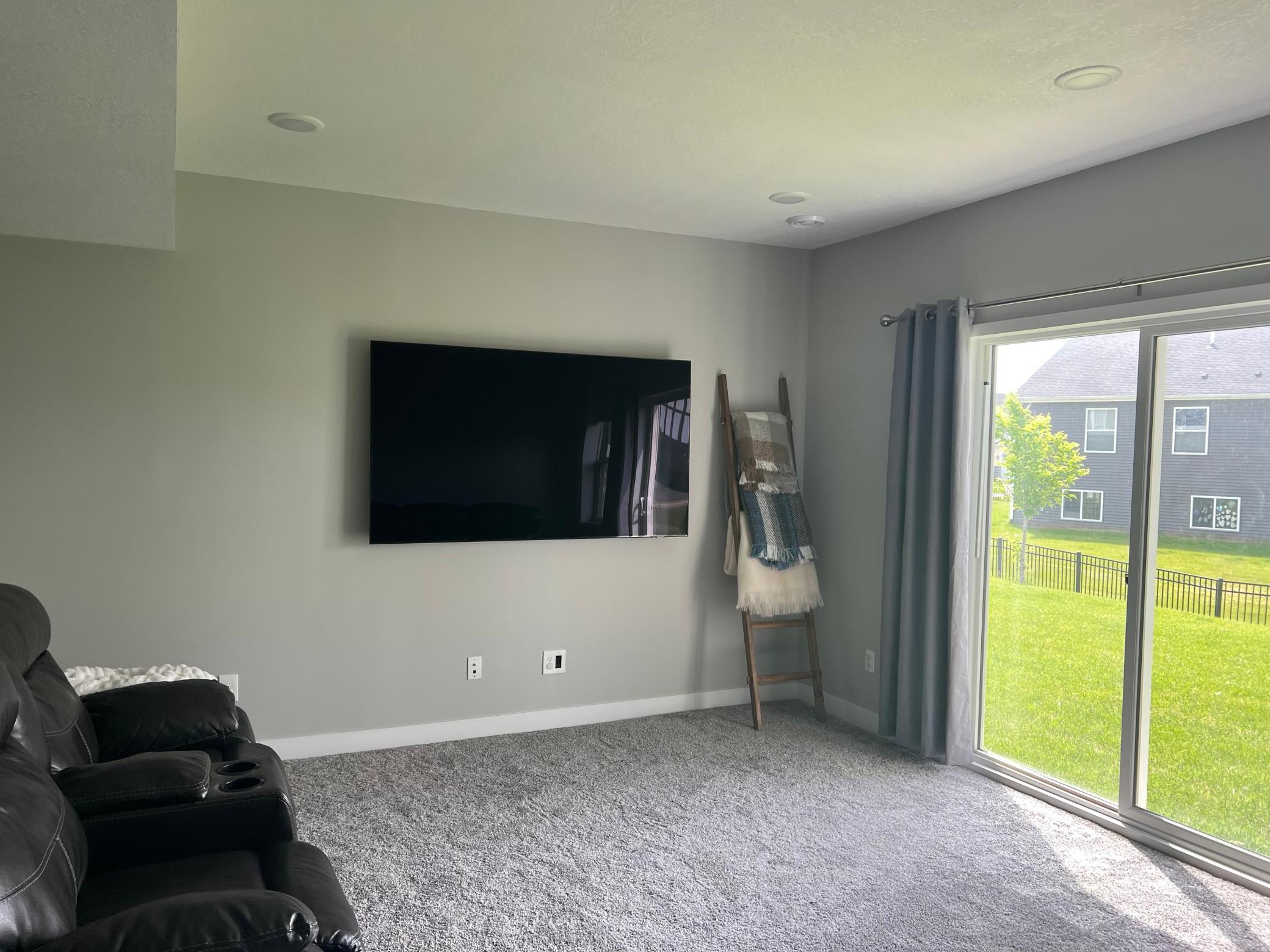 1353 Chestnut Circle