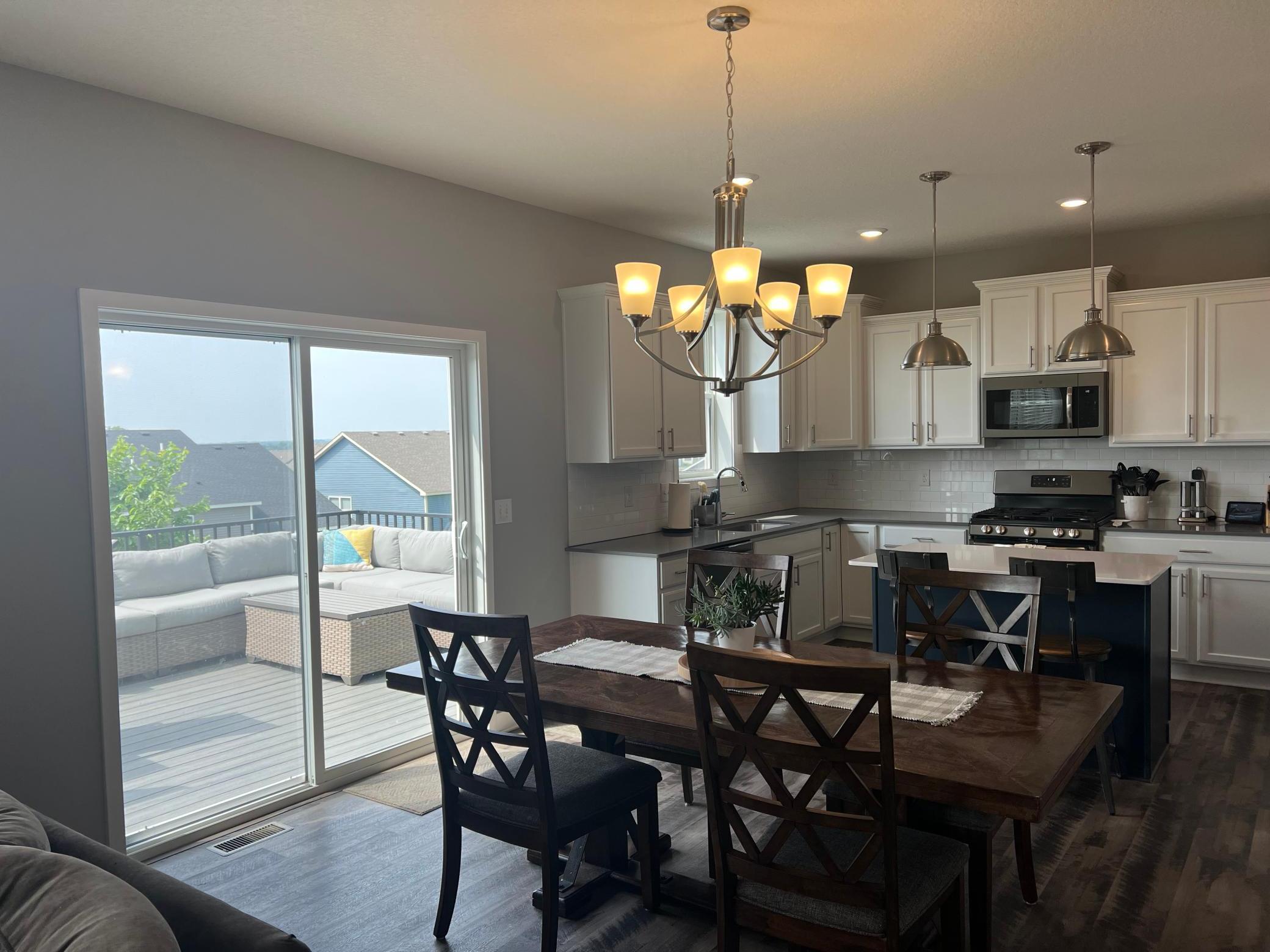 1353 Chestnut Circle