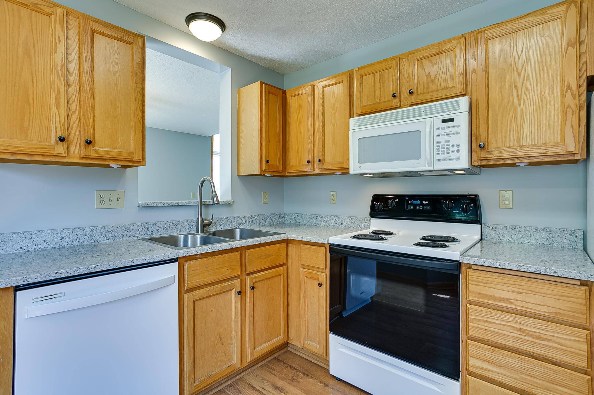 17700 41st Avenue N Unit: 80