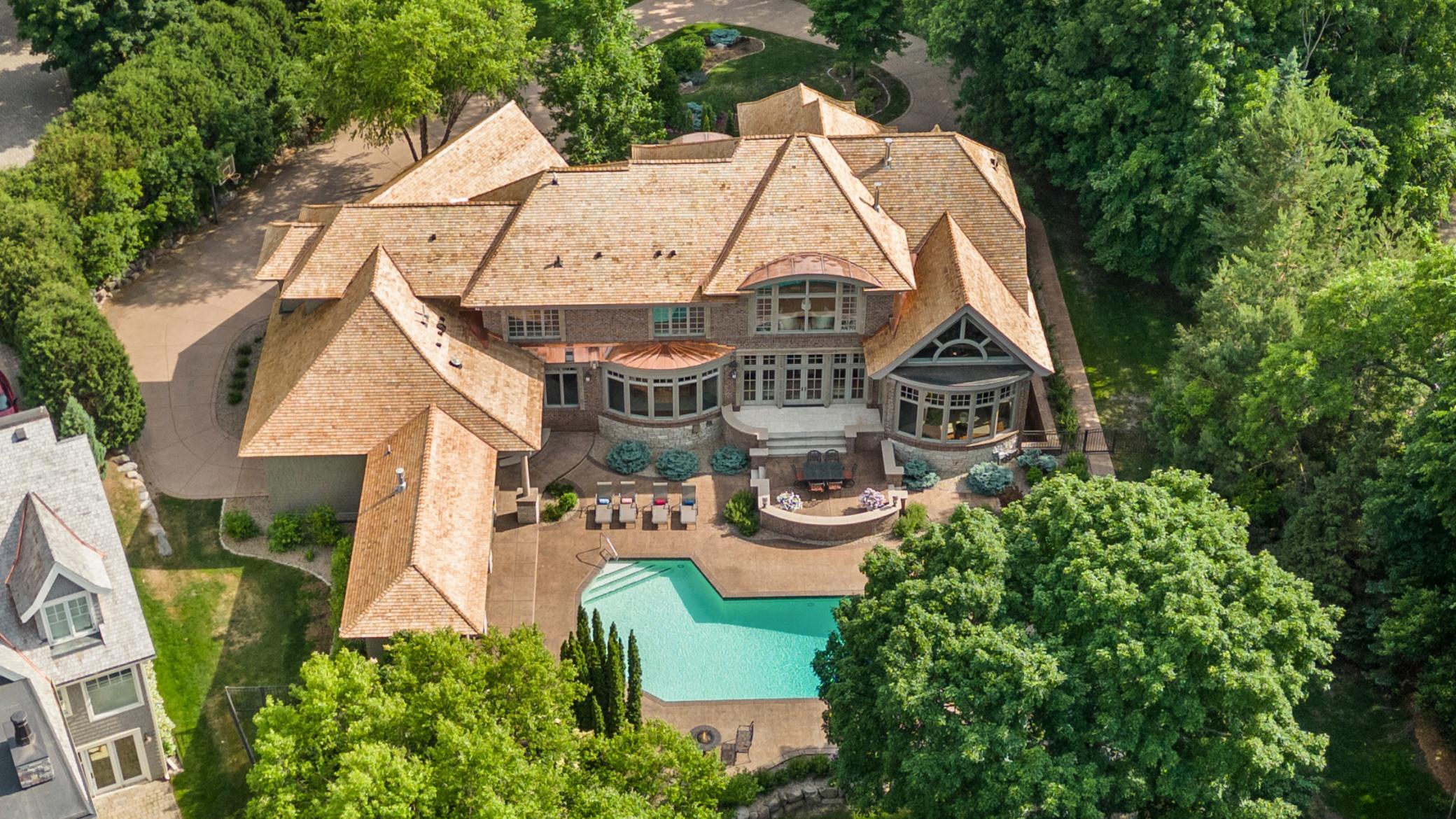 40 Clay Cliffe Drive