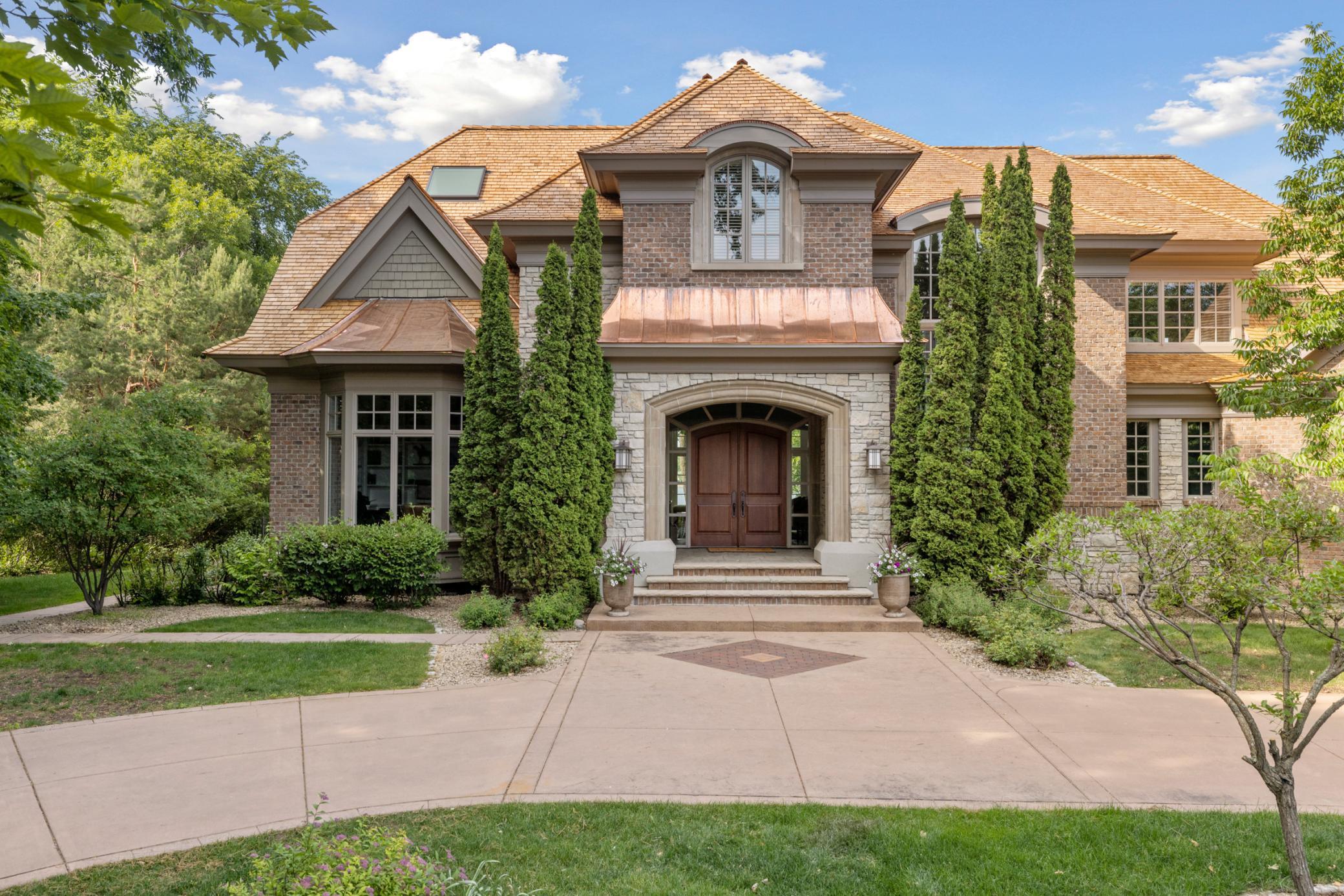 40 Clay Cliffe Drive