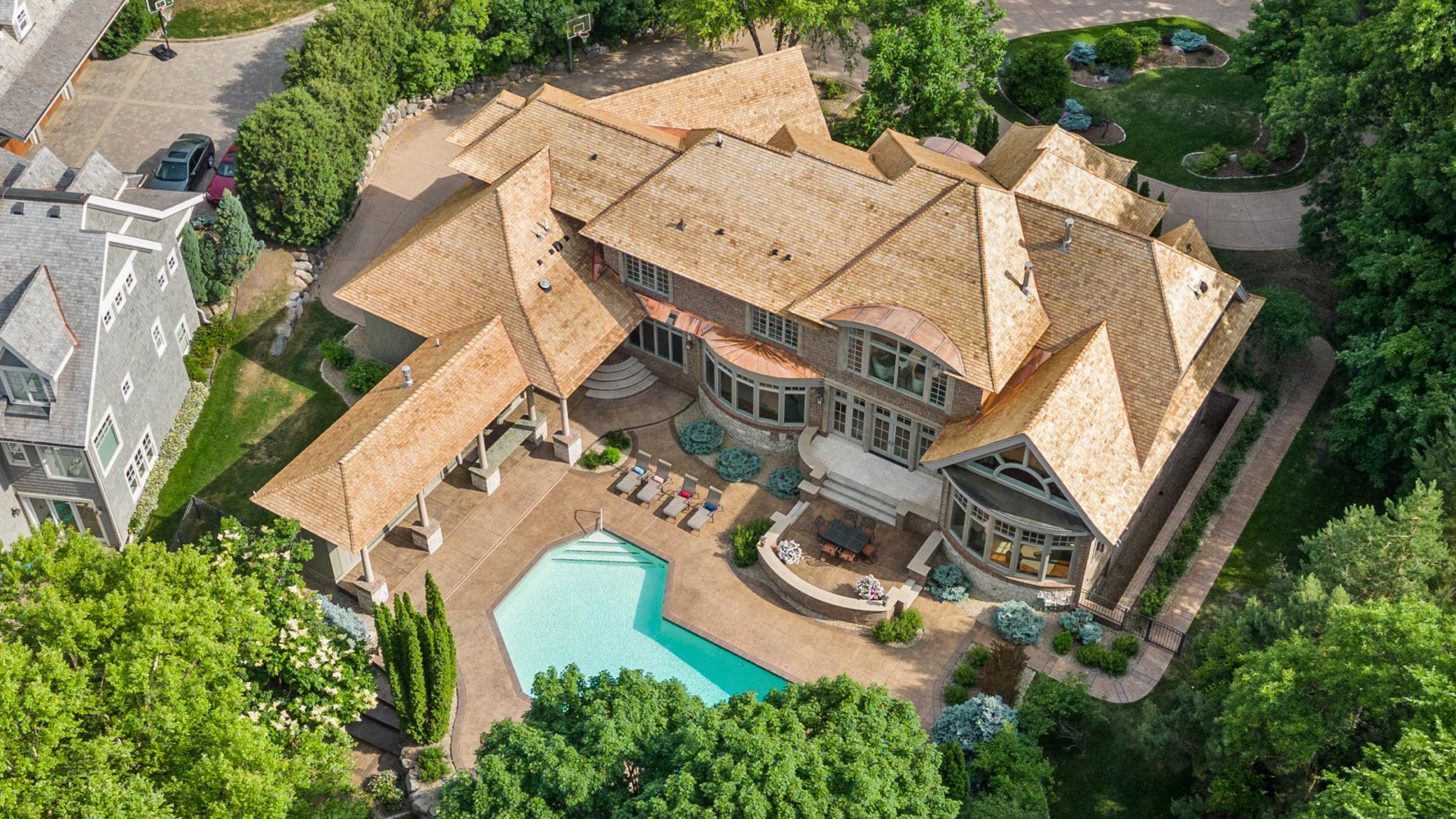 40 Clay Cliffe Drive
