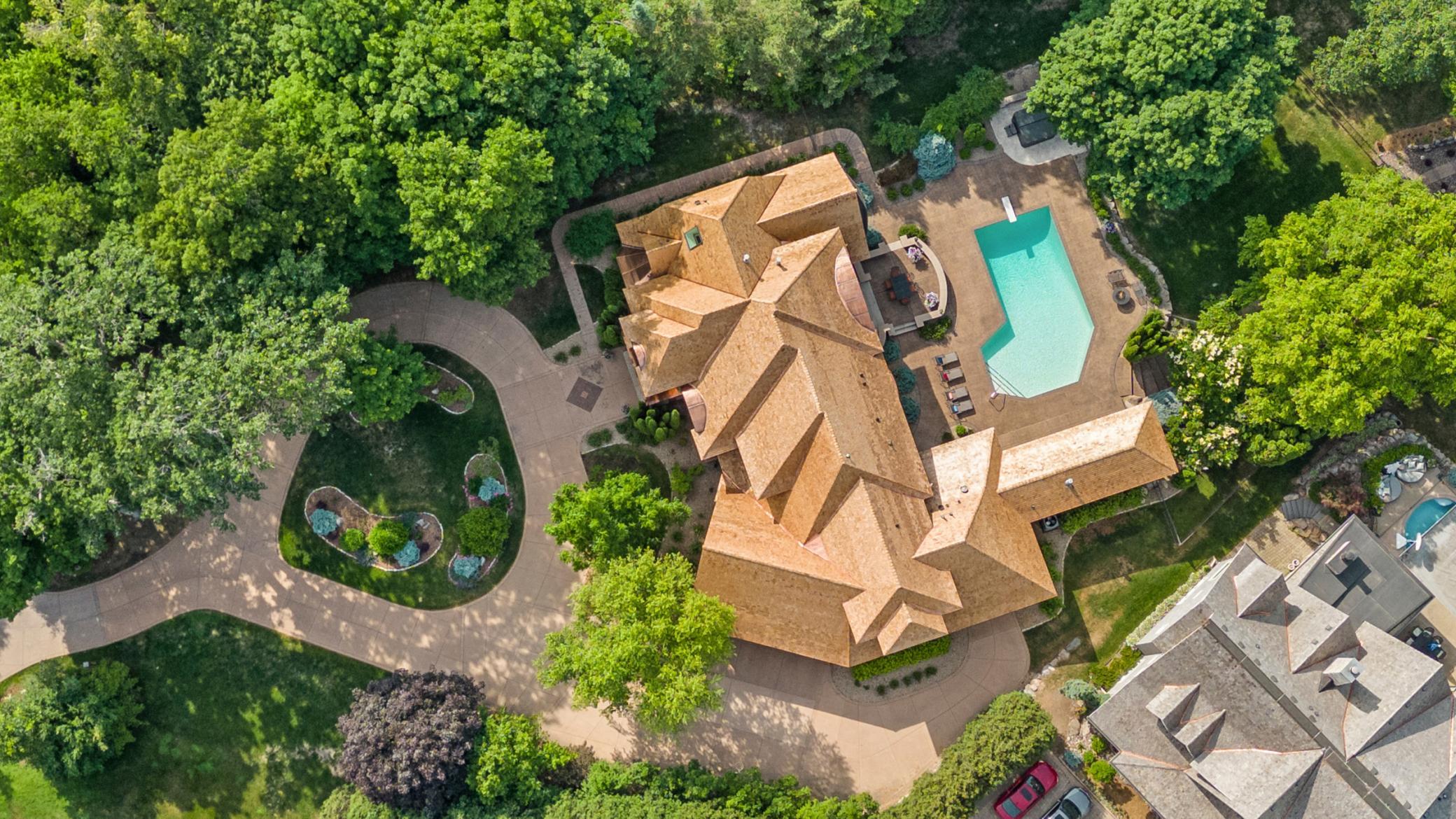40 Clay Cliffe Drive