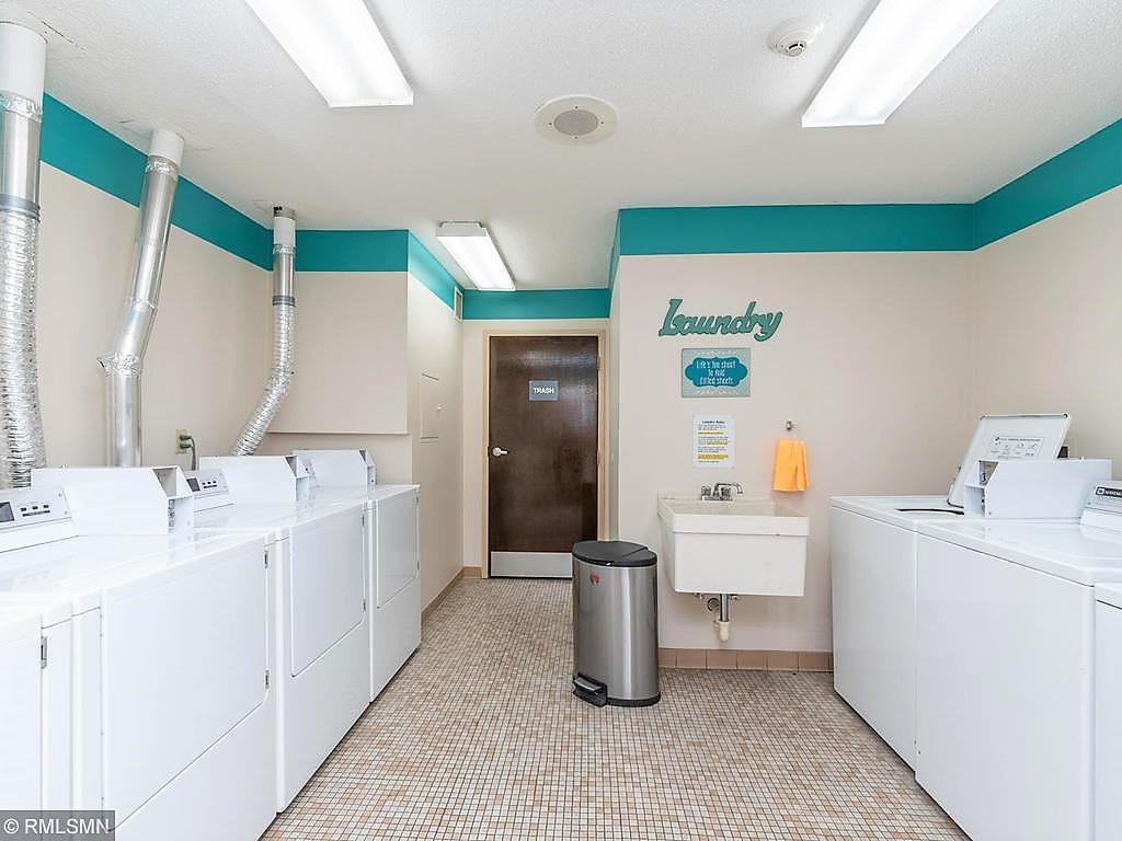 1304 W Medicine Lake Drive Unit: 210