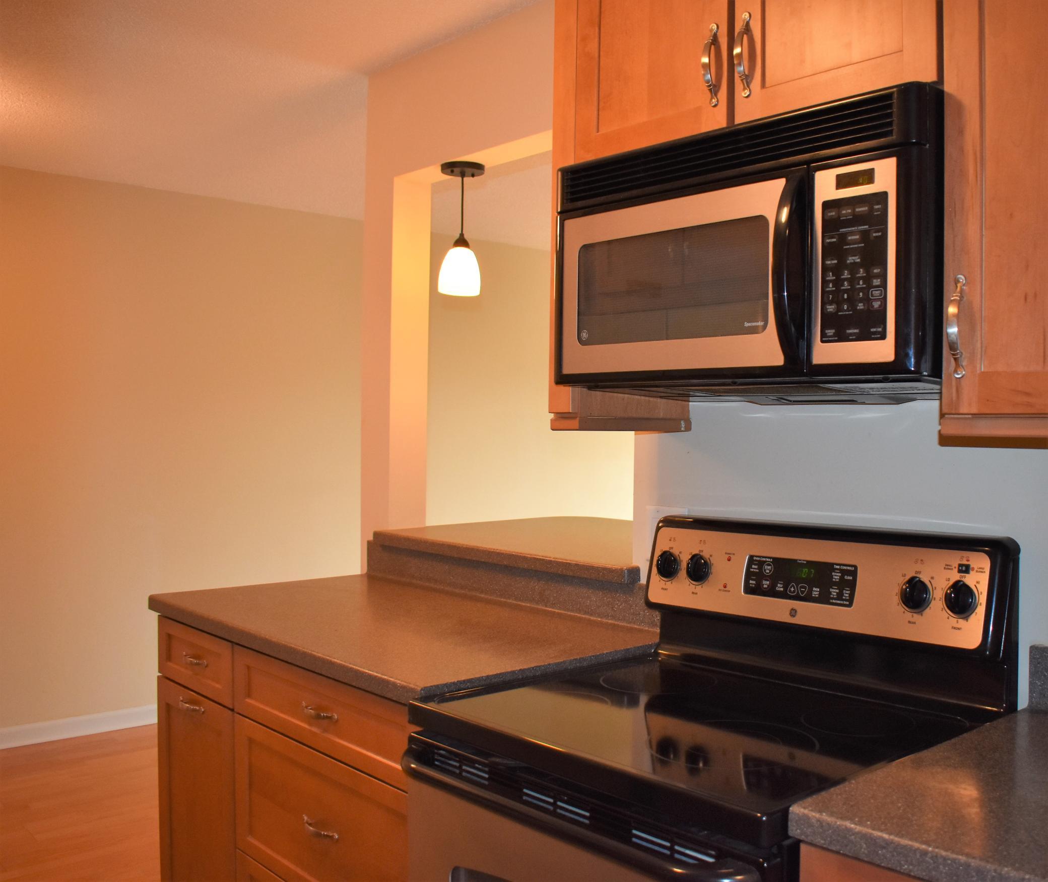 1304 W Medicine Lake Drive Unit: 210