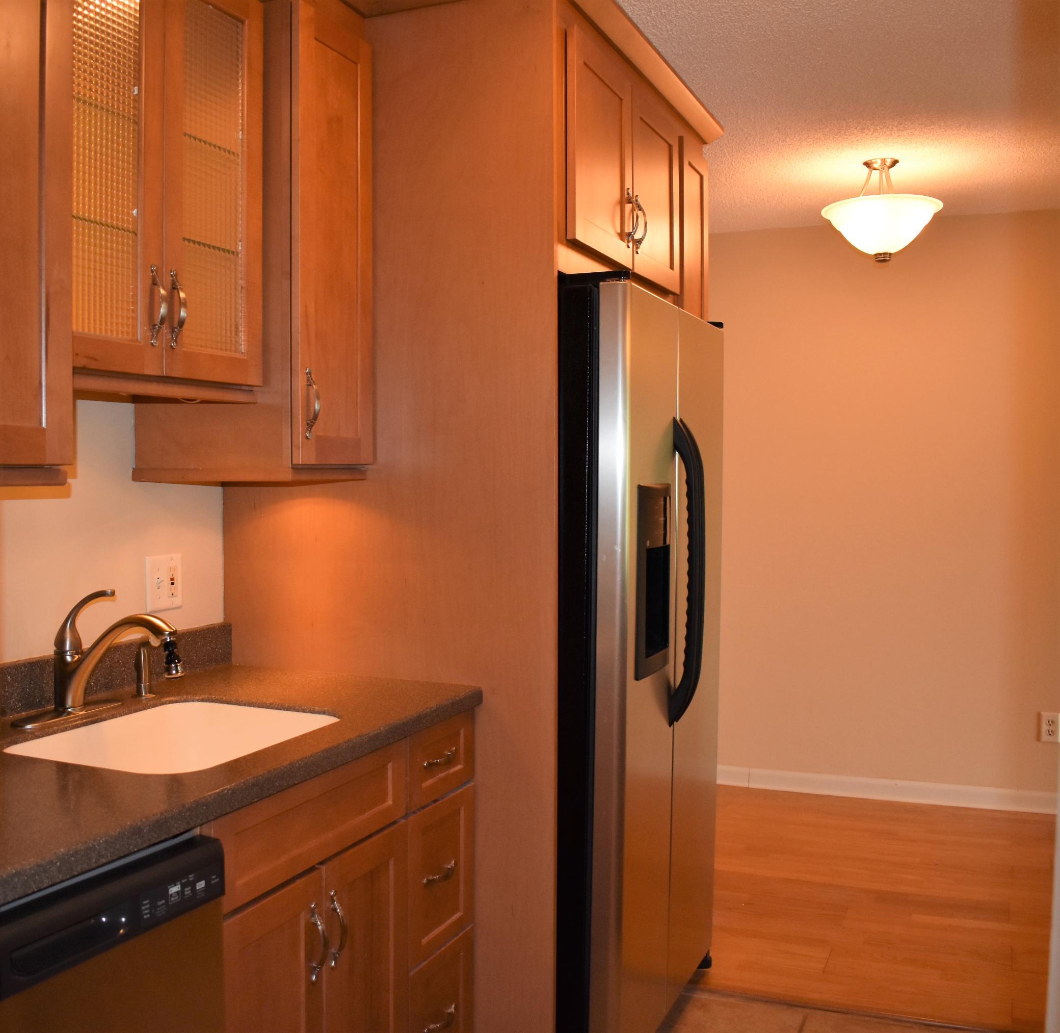 1304 W Medicine Lake Drive Unit: 210
