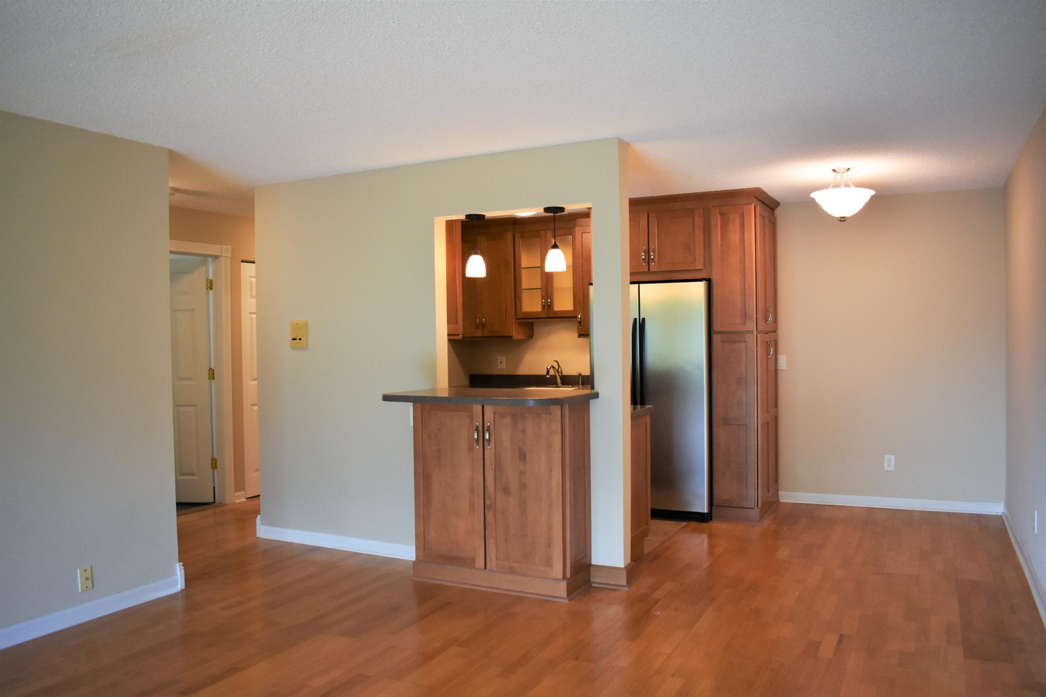 1304 W Medicine Lake Drive Unit: 210