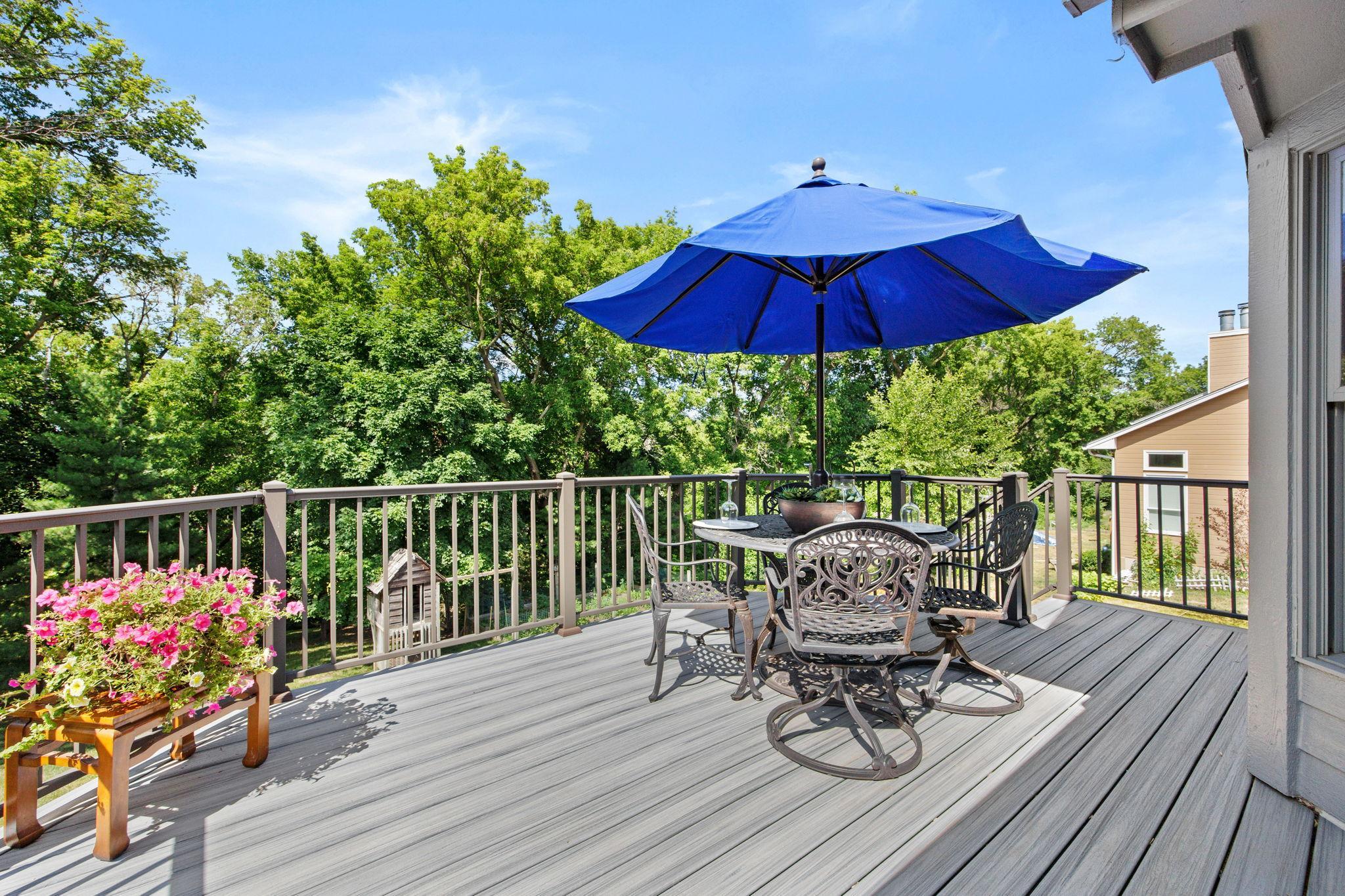 8657 Chanhassen Hills Drive N